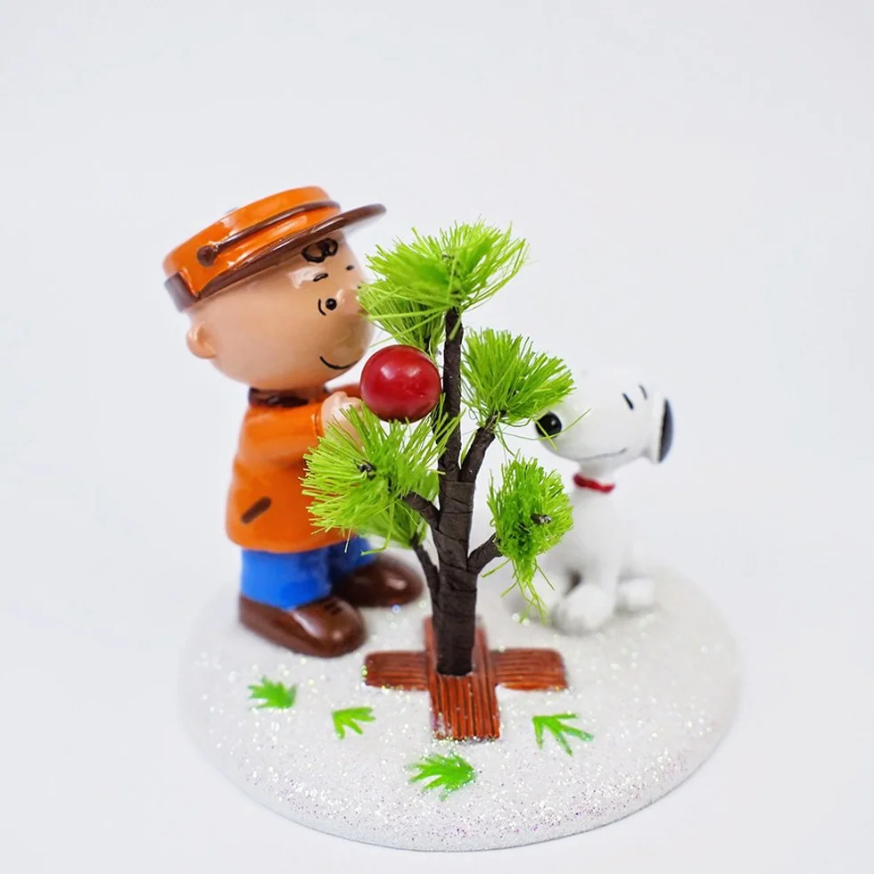 Department 56 Peanuts Village L'Albero Perfetto Accessorio Figurine Bianco, Marrone. Giallo