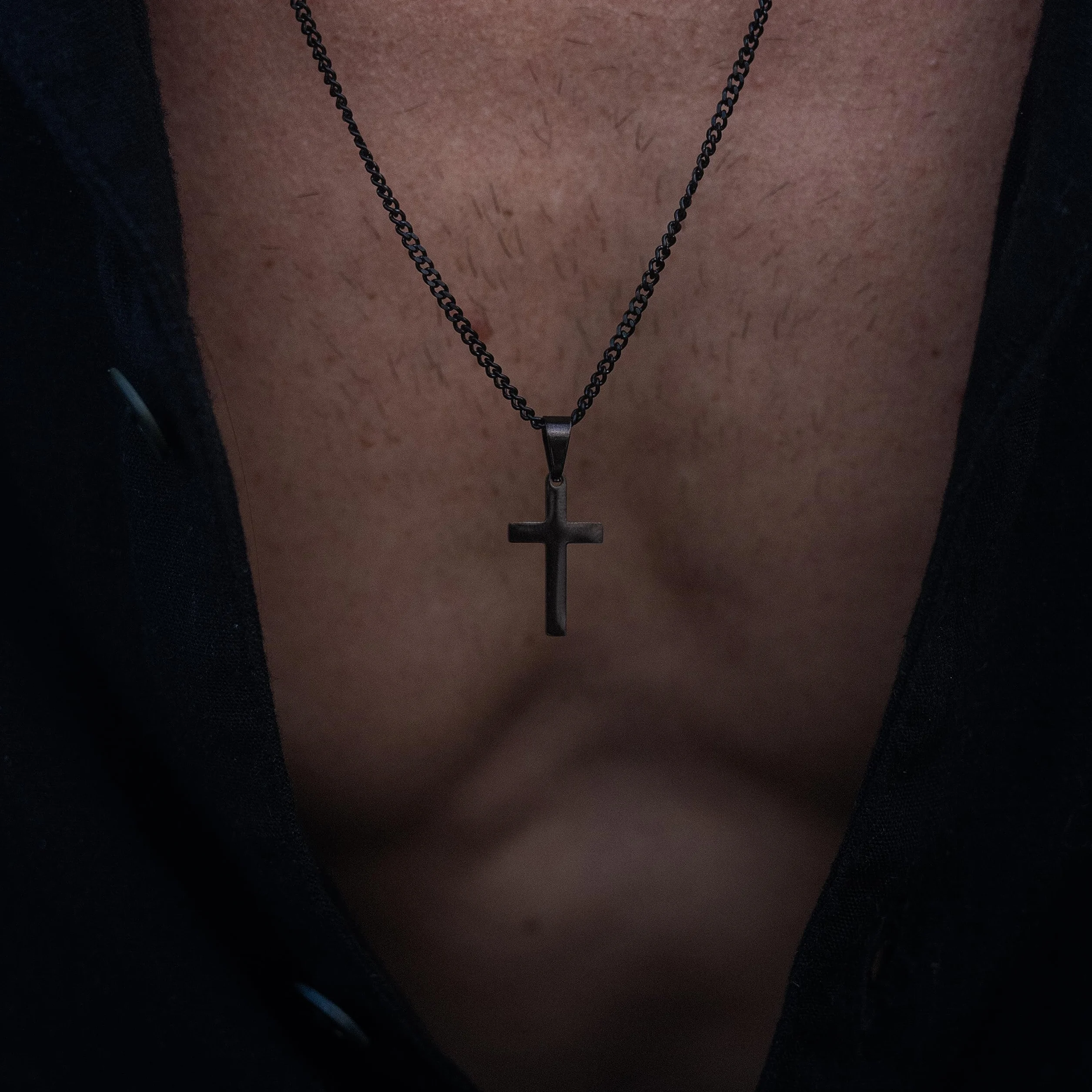 Collana Da Uomo 60 cm In Acciaio Inox con Pendenti Croce Nera Made By Nami
