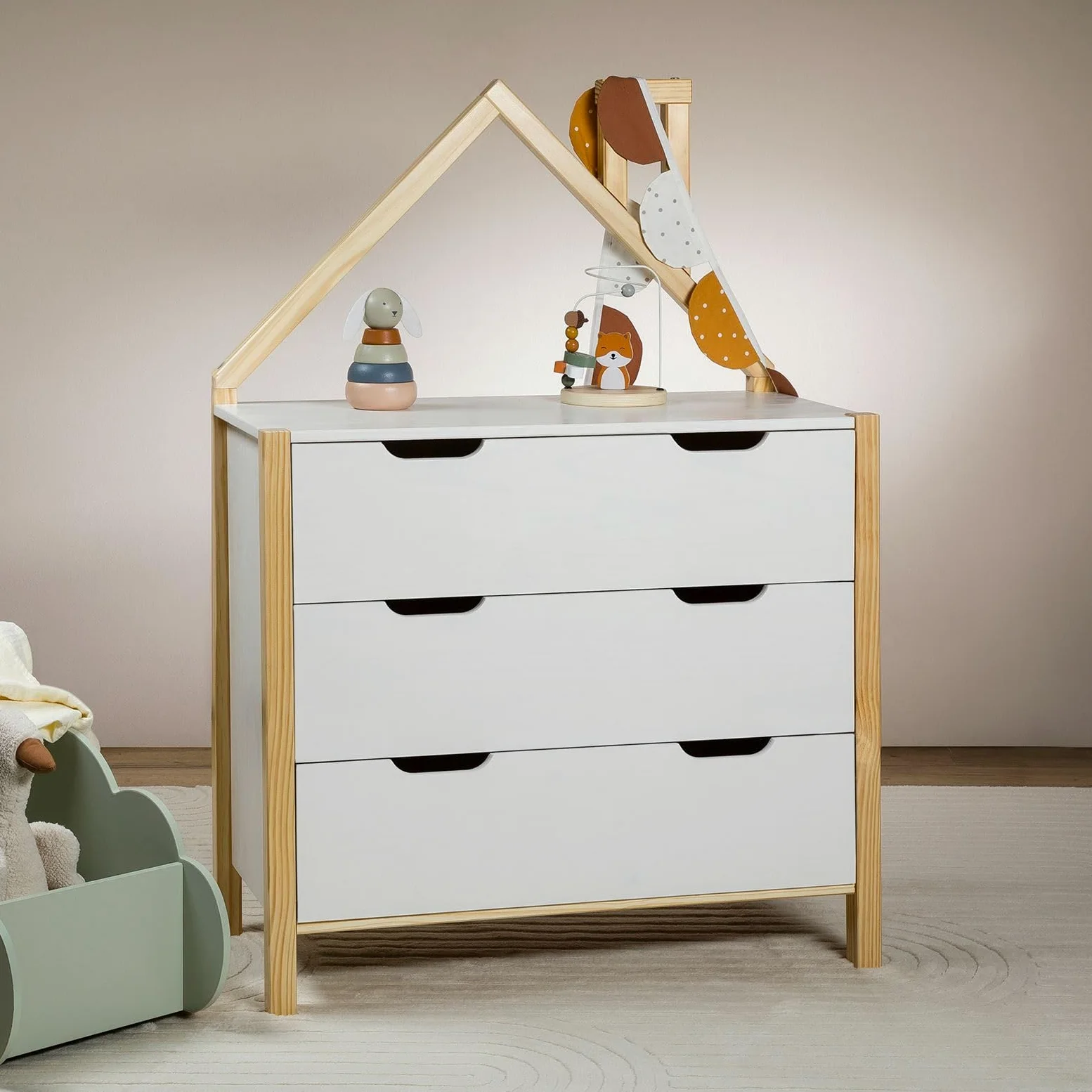 IDIMEX Cassettiera ELANO a forma di casa – bianco in legno di pino massiccio, 3 cassetti grandi, per cameretta dei bambini, armadio, cassettiera