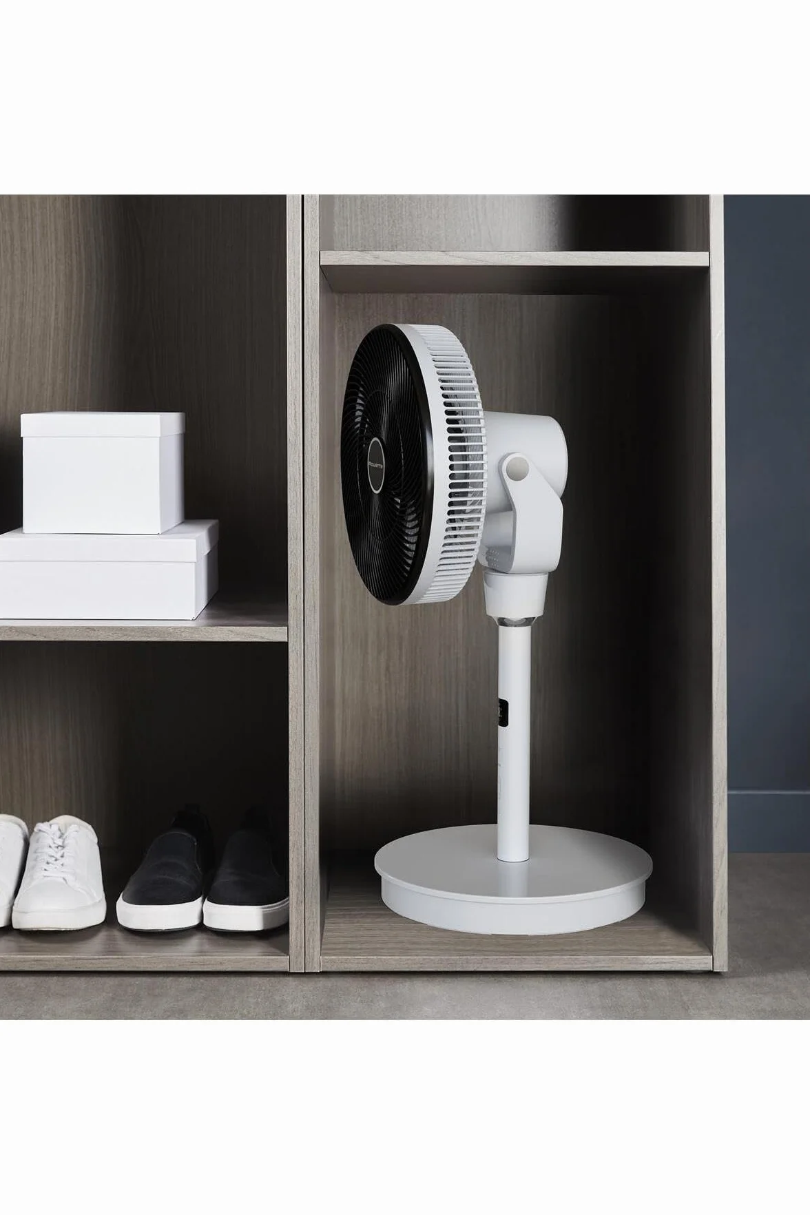 Rowenta Ventilatore a piantana Turbo Swift Silence, silenzioso 20 dB(A), oscillazione multidirezionale, ricondizionato