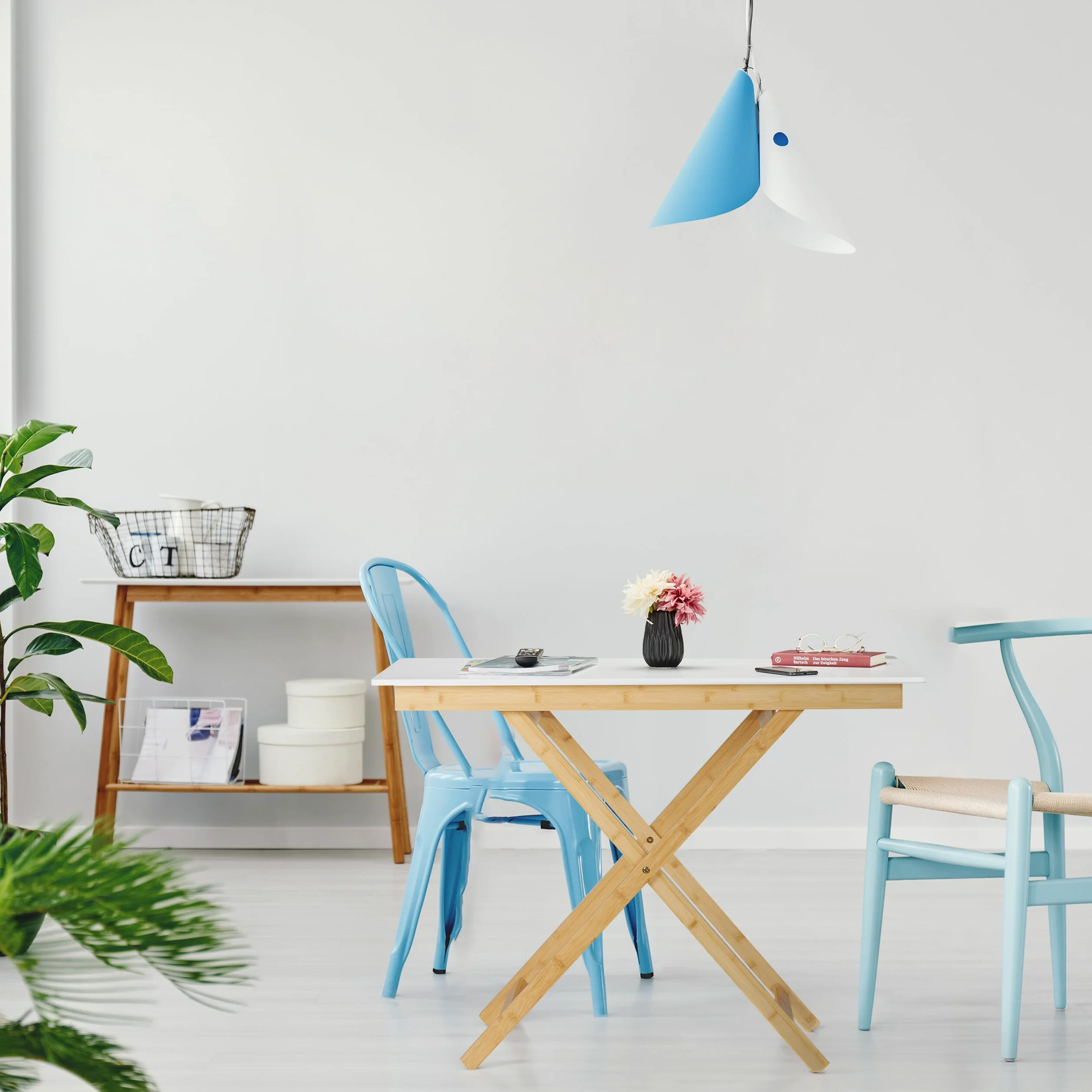 Relaxdays Tavolino Pieghevole da Cucina, Salotto o Balcone, Tavolo da caffè, bambù e MDF, HLP 70x105x50, Bianco Naturale