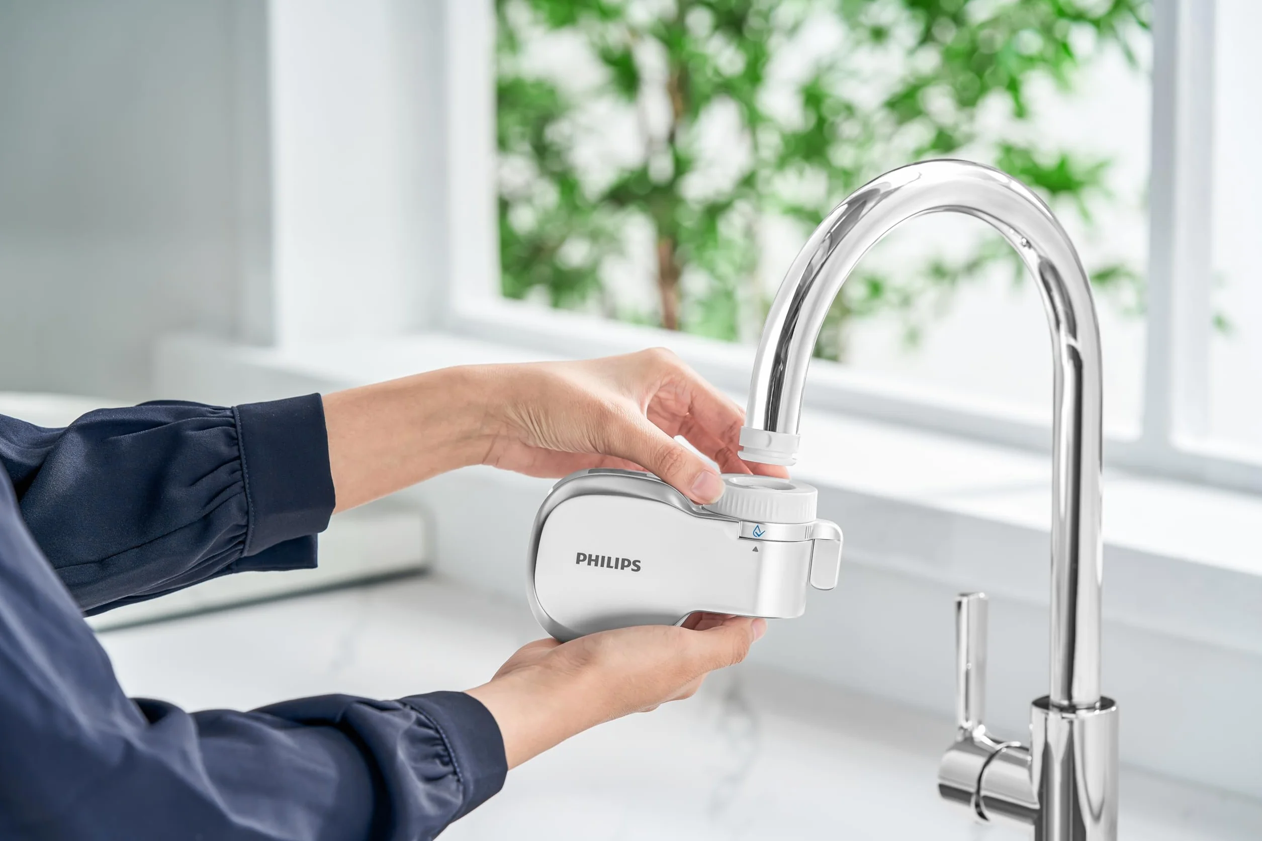 Philips Water Ontap Filter AWP3705P3/10 MICROFILTRAZIONE con DISPLAY DIGITALE 3 Cartucce di Ricambio 1000 L
