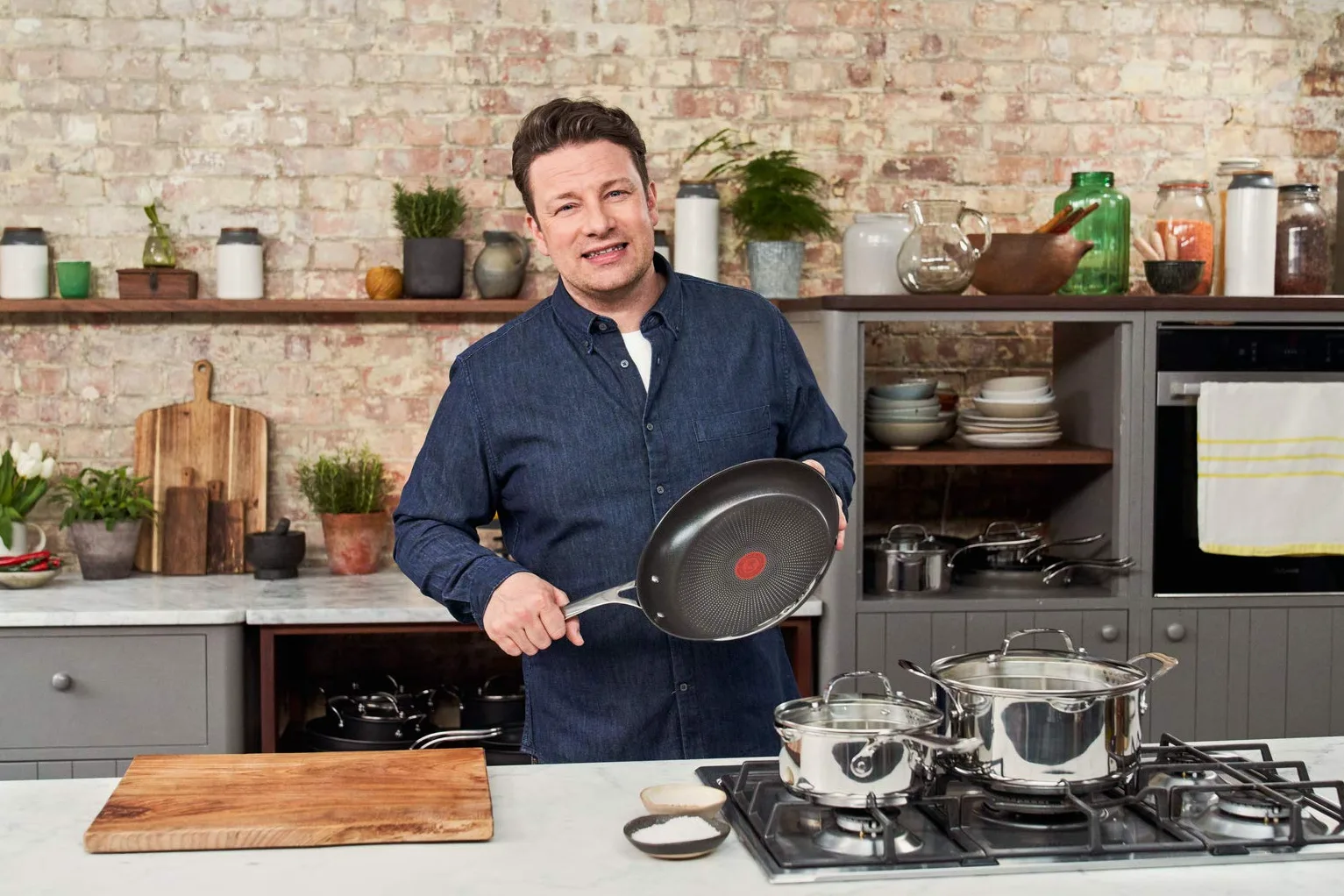 Tefal Jamie Oliver - Set di 3 padelle da 20/24/28 cm, antiaderenti, rivestimento in titanio, senza PFOA, lavabile in lavastoviglie e forno, in acciaio inox