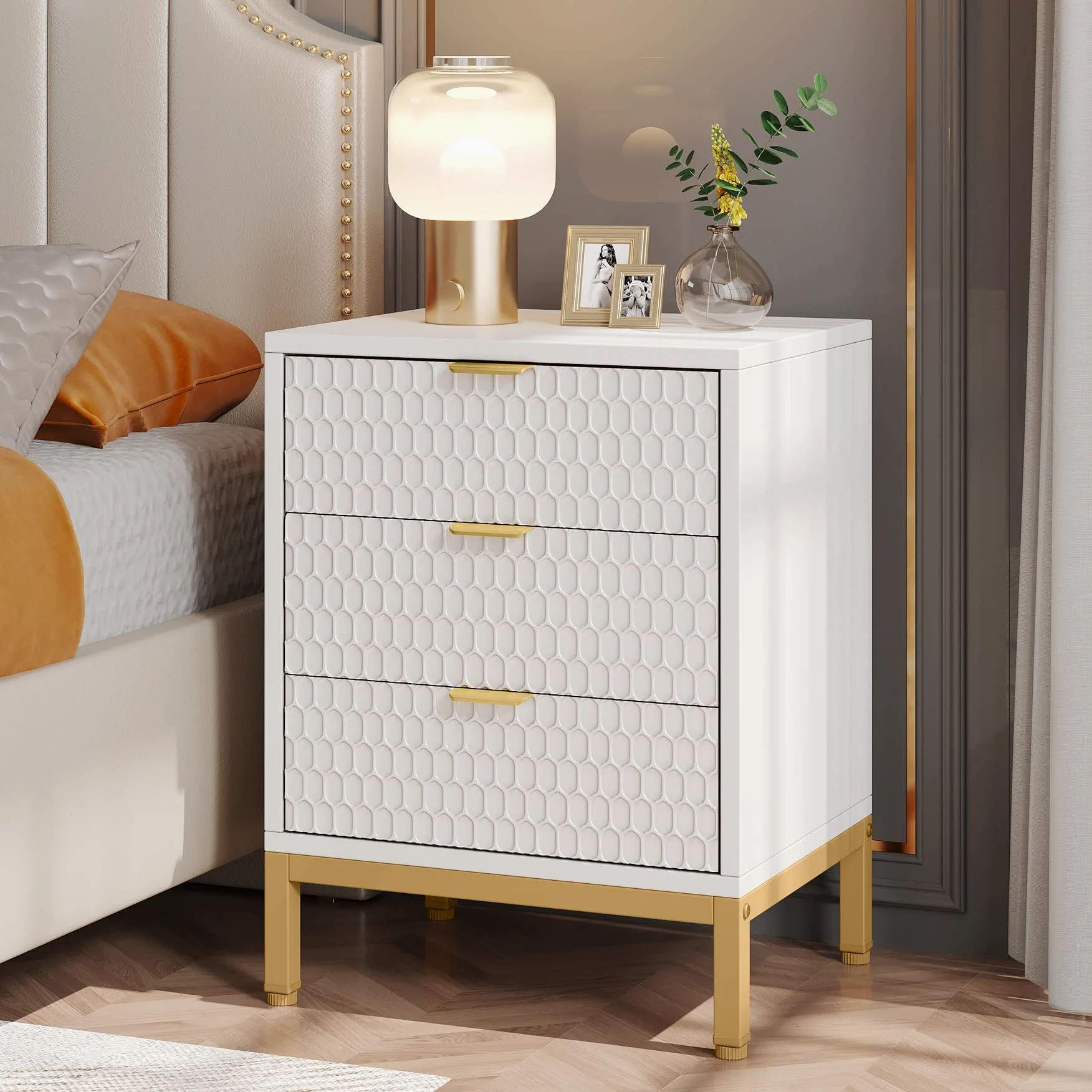 Tribesigns Comodino moderno, alto 65,5 cm, con 3 cassetti, tavolino moderno con spazio per camera da letto, soggiorno, bianco e oro