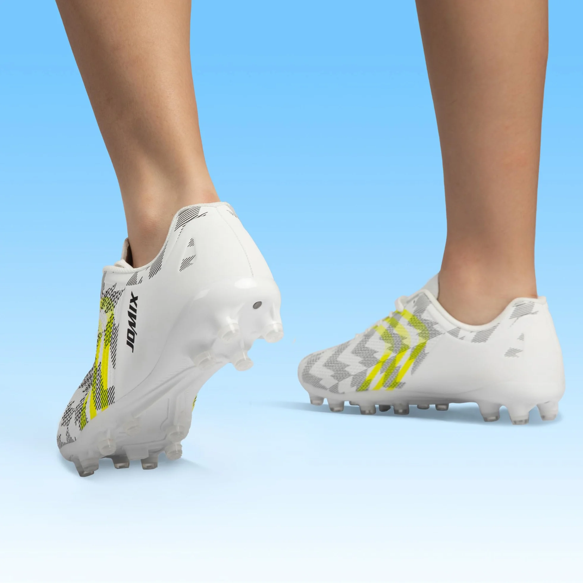JOMIX Scarpe da Calcetto Calcio Unisex Ragazzi Ragazze Donna – Tacchetti FG per Erba Naturale – Leggere, Resistenti e Antiscivolo WOS250438