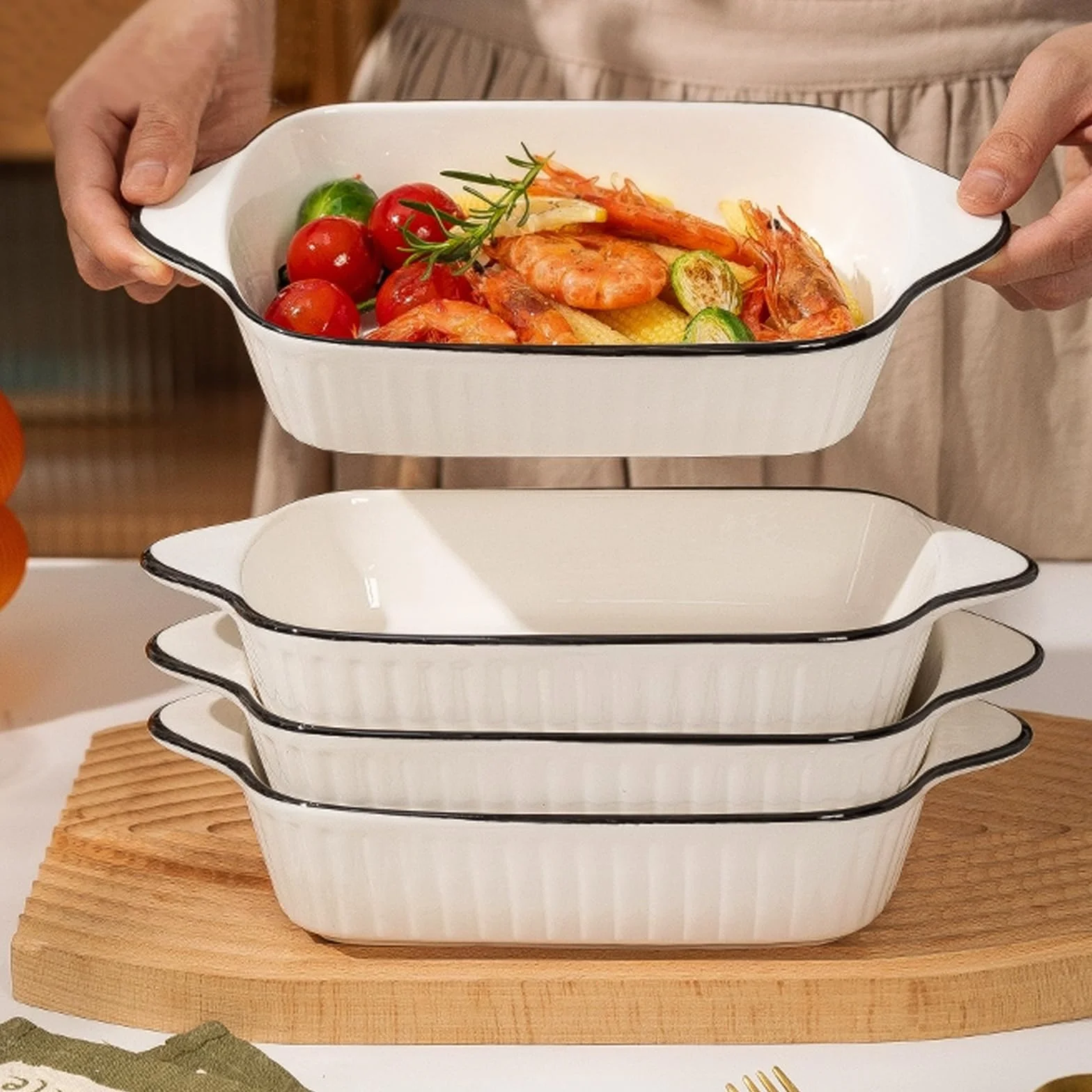 Set da 4 pirofile piccole in ceramica di alta qualità con manici, adatte per forno, microonde e friggitrice ad aria, perfette per gratin, pasta, dessert e altro. Piccola pirofila per 1 persona