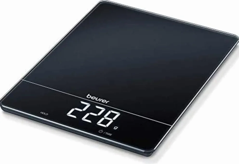 Beurer Bilancia da cucina KS 34, per una pesatura precisa fino a 15 kg, con funzione di pesatura Tara e display Magic LED, nera