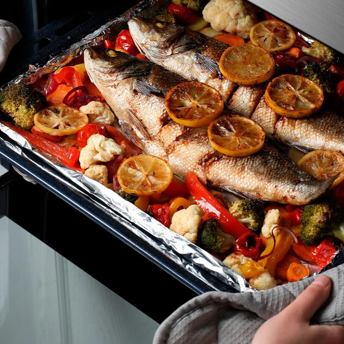 Cecotec Bolero Forno Incorporato Hexa C126000 Line+ A 2800W 77L 4 Funzioni Pulizia Vapore Porta Tripla Vetro