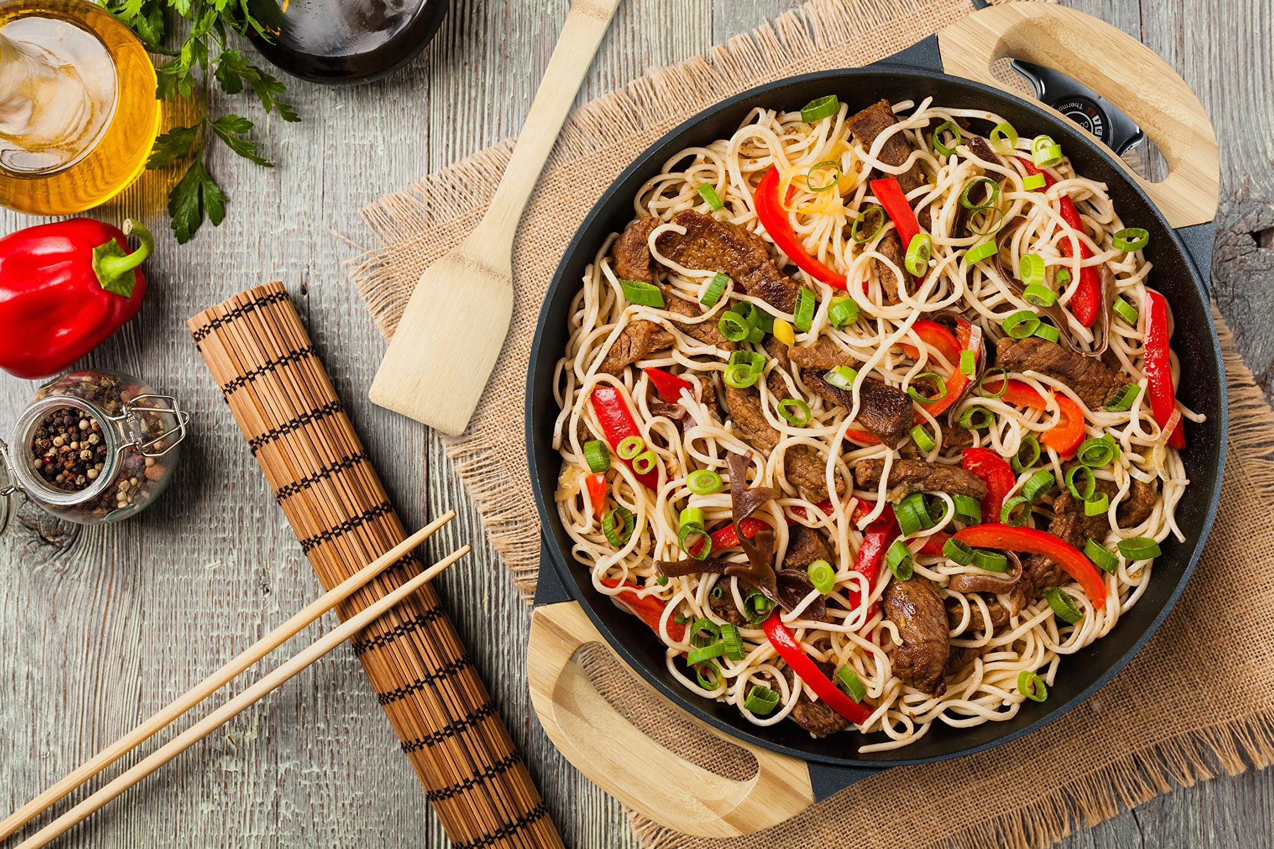 Bestron AEW100AS Wok Elettrico 1500W 5 Litri Nero Metallizzato con Coperchio Vetro e Accessori