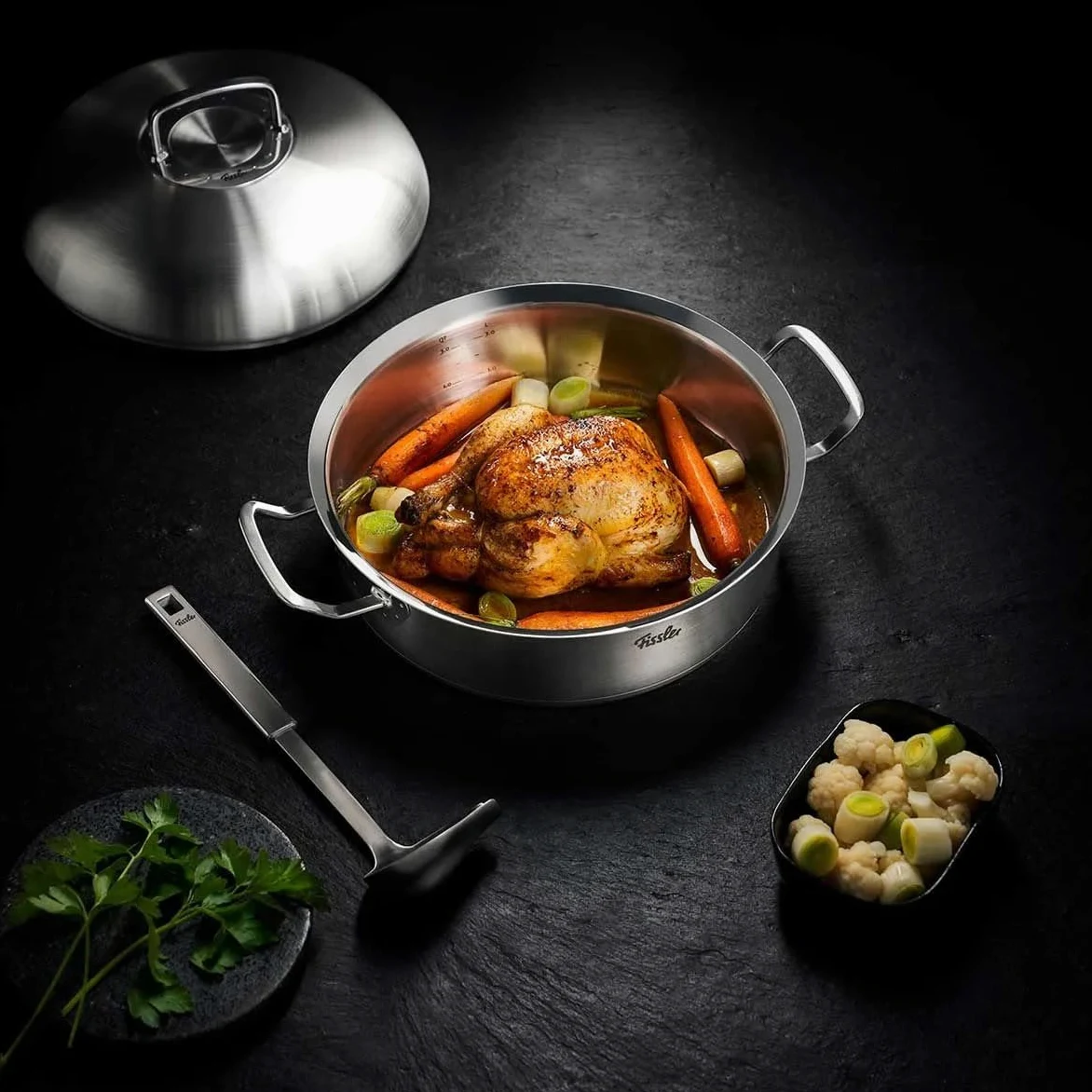 Fissler Original,Profi Collection Rostiera in acciaion inox 4.8 L, 28 cm, pentola rotonda per brasati, con coperchio in metallo, per cottura a induzione