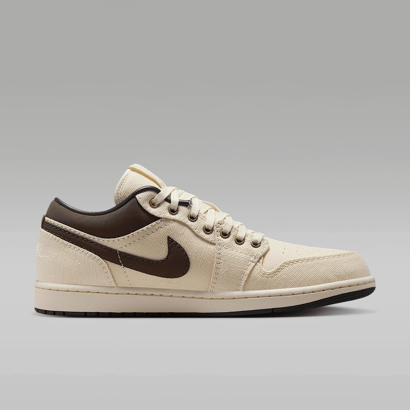 Air Jordan Low PRM Avorio Chiaro Marrone Barocco Off Noir