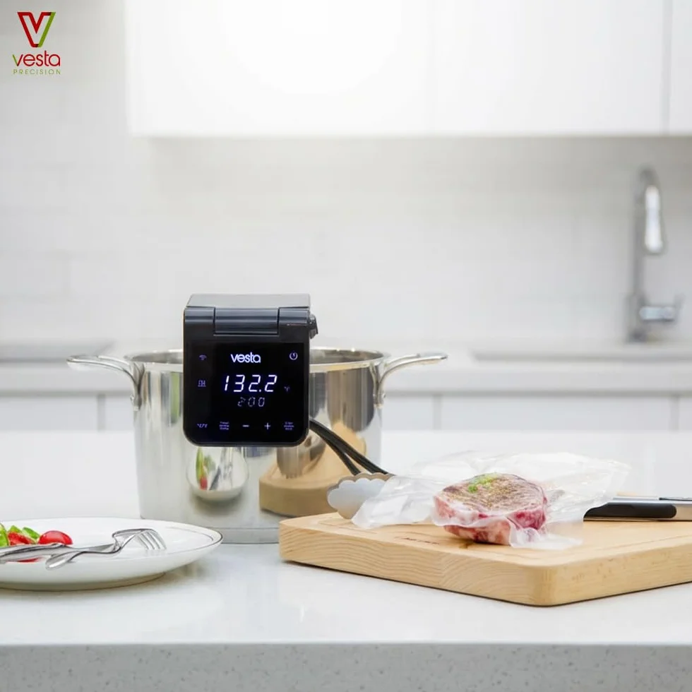 Vesta Precision Fornello a Bassa Temperatura Sous Vide Imersa Elite 1200W con APP di controllo Wi-Fi | Immersione impermeabile IPX7 | Capacità della Pompa 4,5 l/min | Colore nero