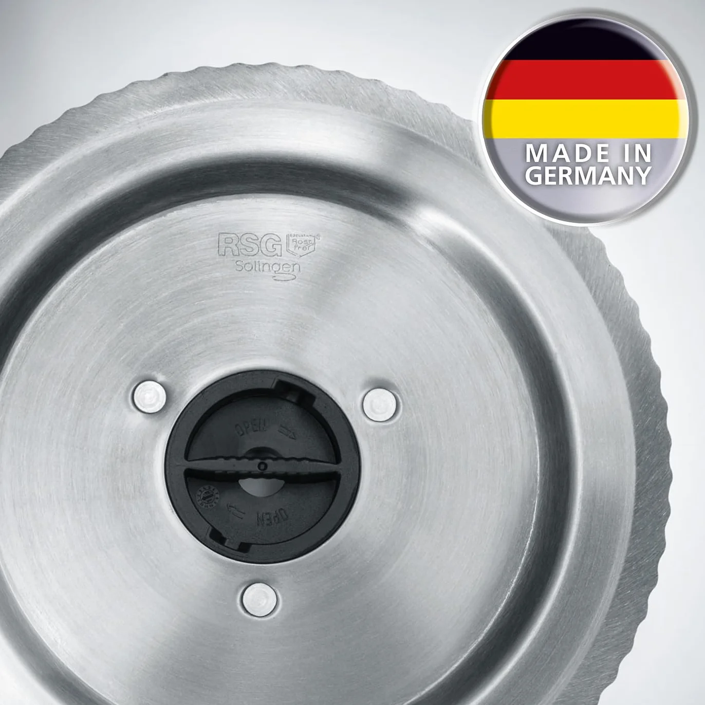 GRAEF Affettatrice universale SKS320 argento, corpo in metallo, lama seghettata Ø170 mm in acciaio inox, design compatto, piastra in vetro, funzione continua, sicurezza bambini, facile da pulire