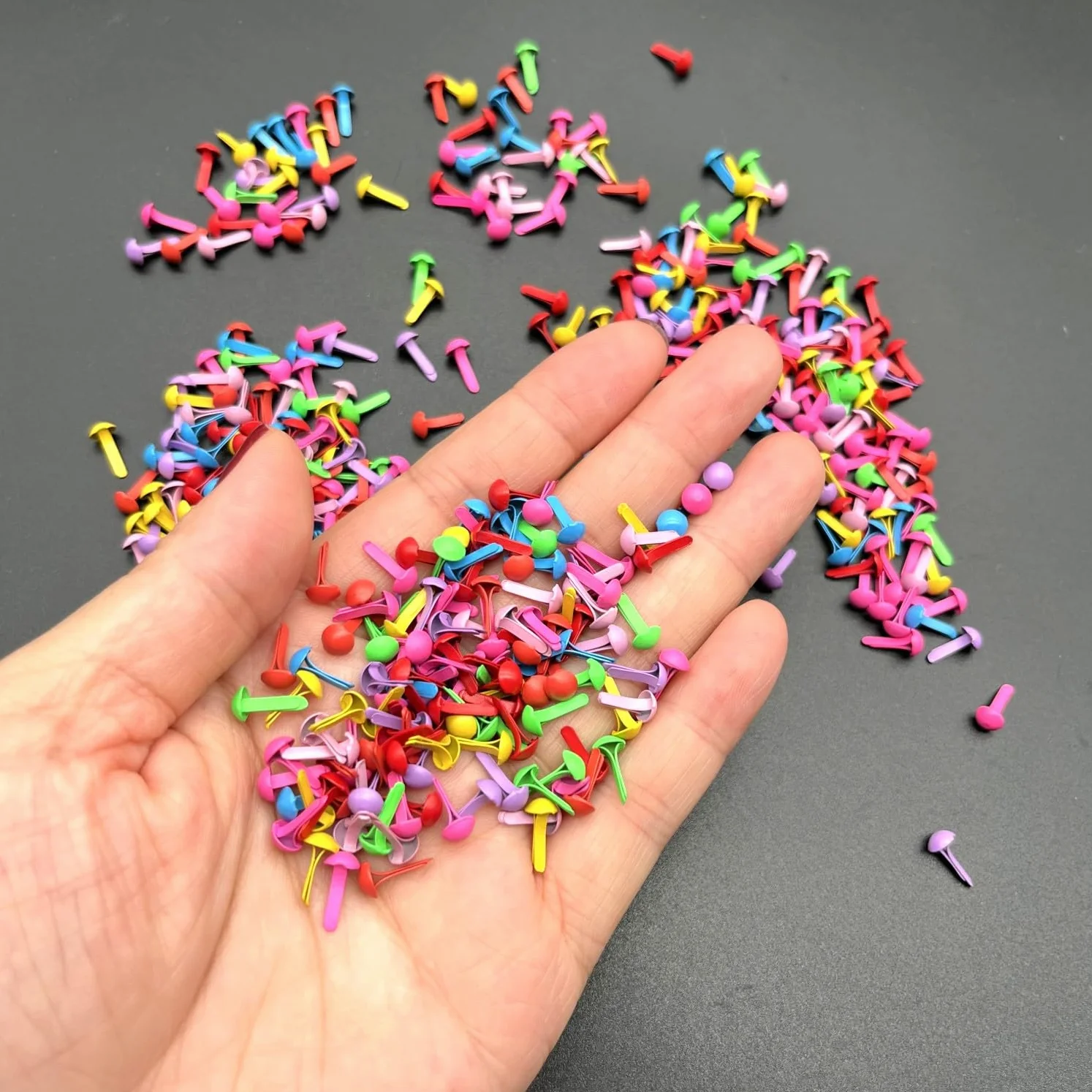 Mini fermacampioni metallo 4mm multicolori 500 pezzi per scrapbooking