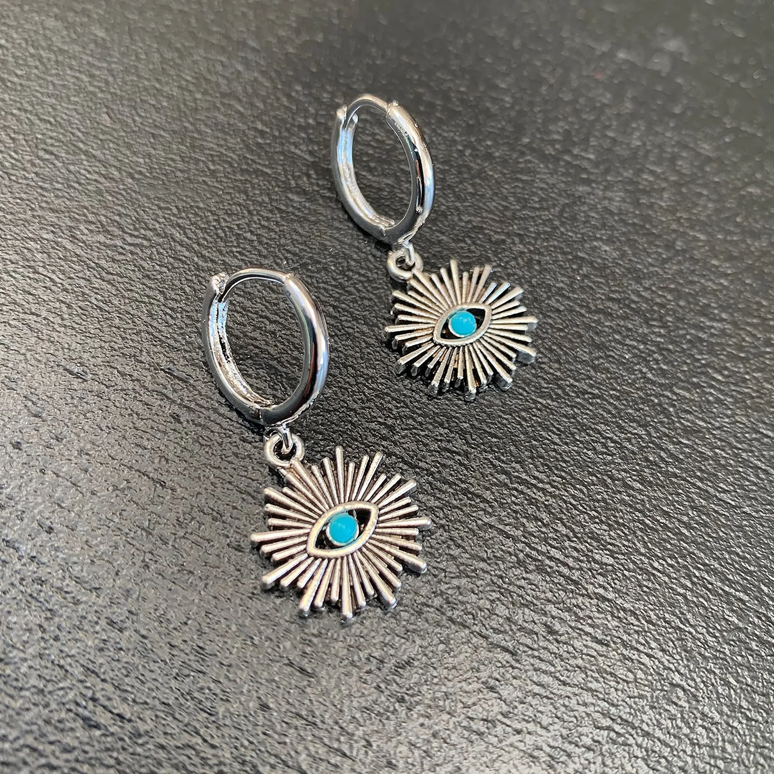 Orecchini Donna Cerchio Piccolo Placcati Platino Ciondolo Sole Etnico Fiore del Sole Argento Antico con Pietra Turchese Amuleto Protezione ASTER ALHELÍ