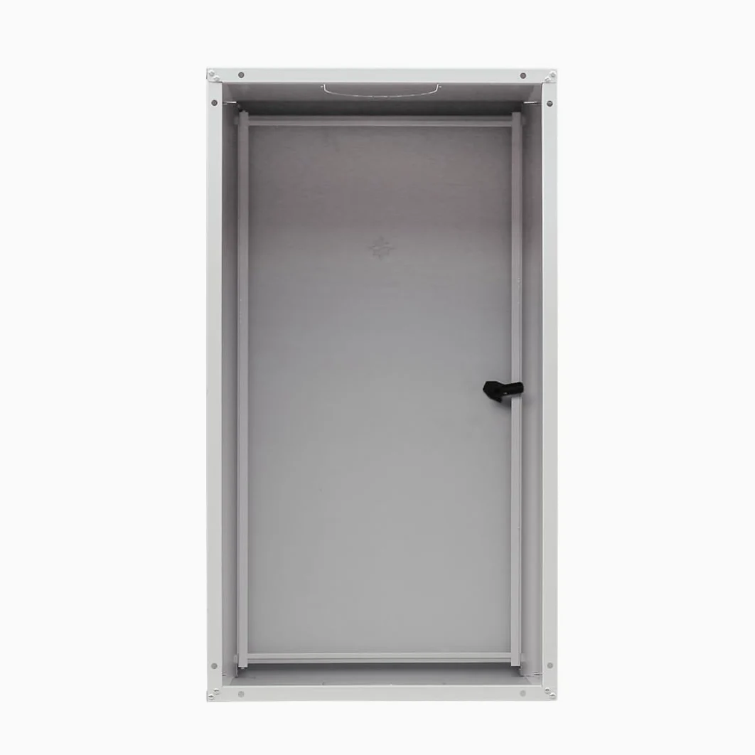 Copricaldaia da Esterno e Interno in Lamiera Preverniciata Bianco-Grigio SP. 6/10 – Dimensioni 120x70x53cm – Con Kit di Montaggio, QR code per Istruzioni e Pellicola Protettiva – Dotato di chiave