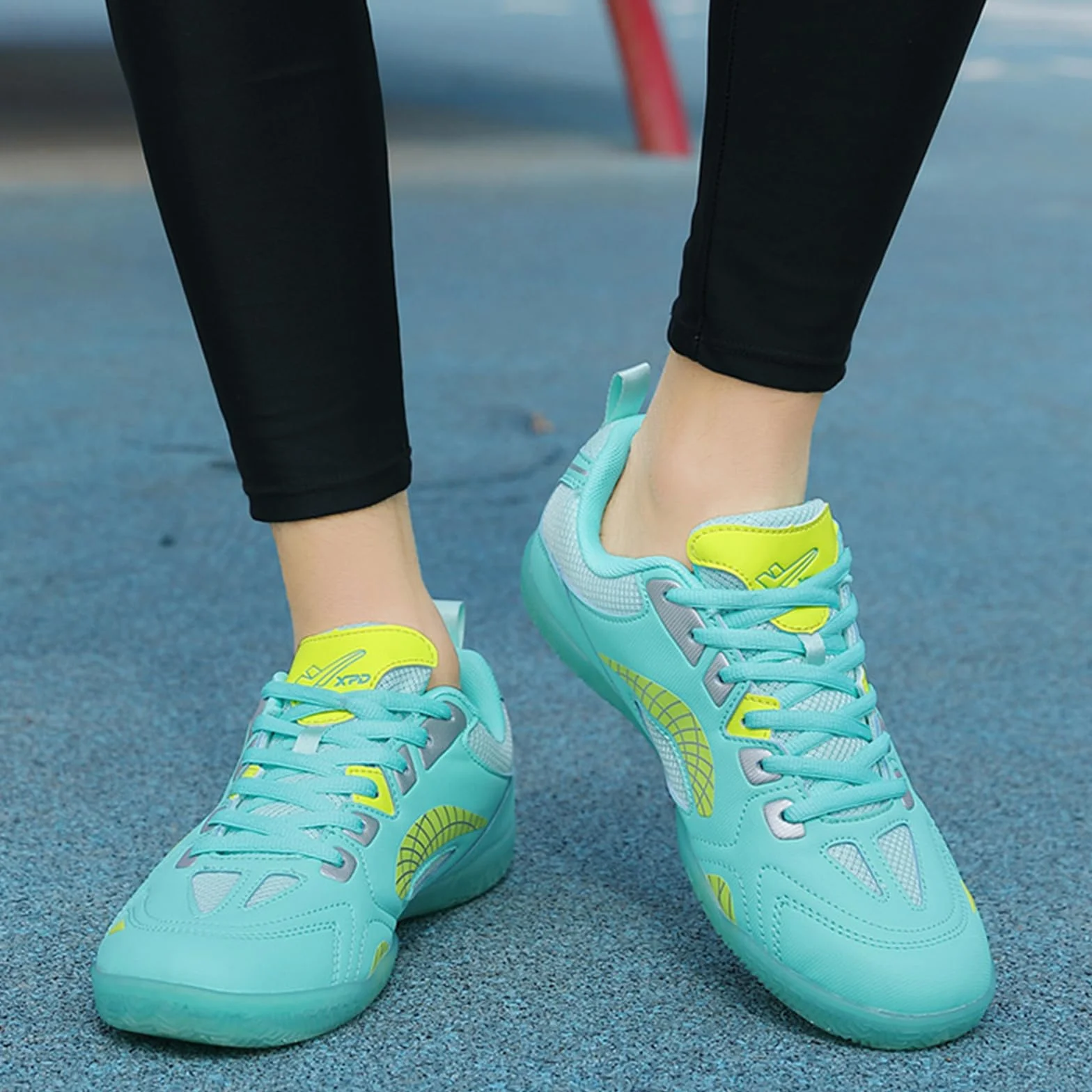 Scarpe da Badminton e Ping Pong Antiscivolo Leggere per Campi Indoor Uomo Donna