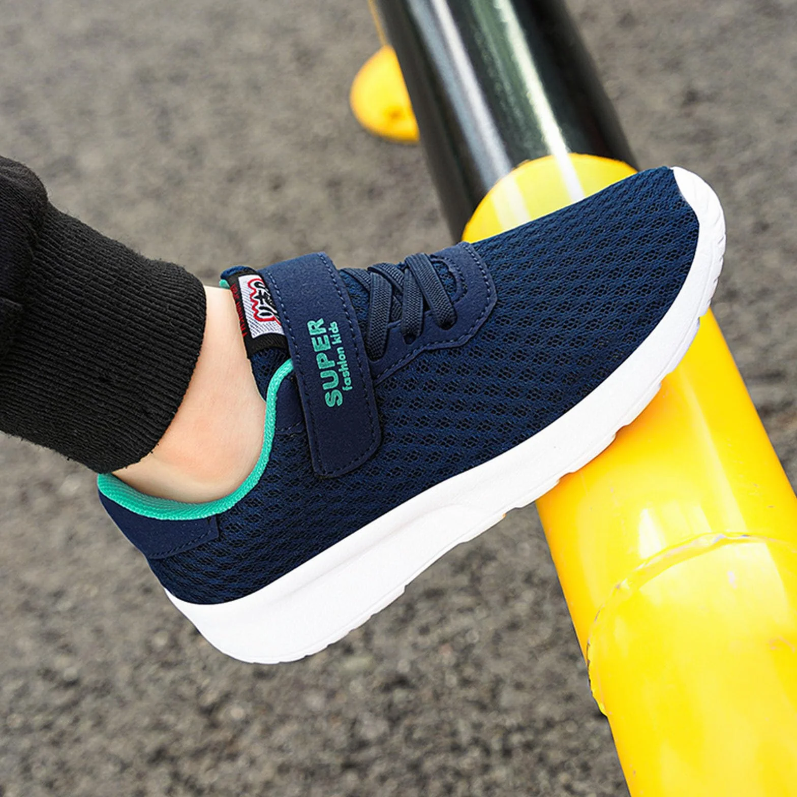 Generisch Sneakers da ragazza, leggere, traspiranti, slip on scarpe da corsa per bambini, comode scarpe da ginnastica con suola morbida