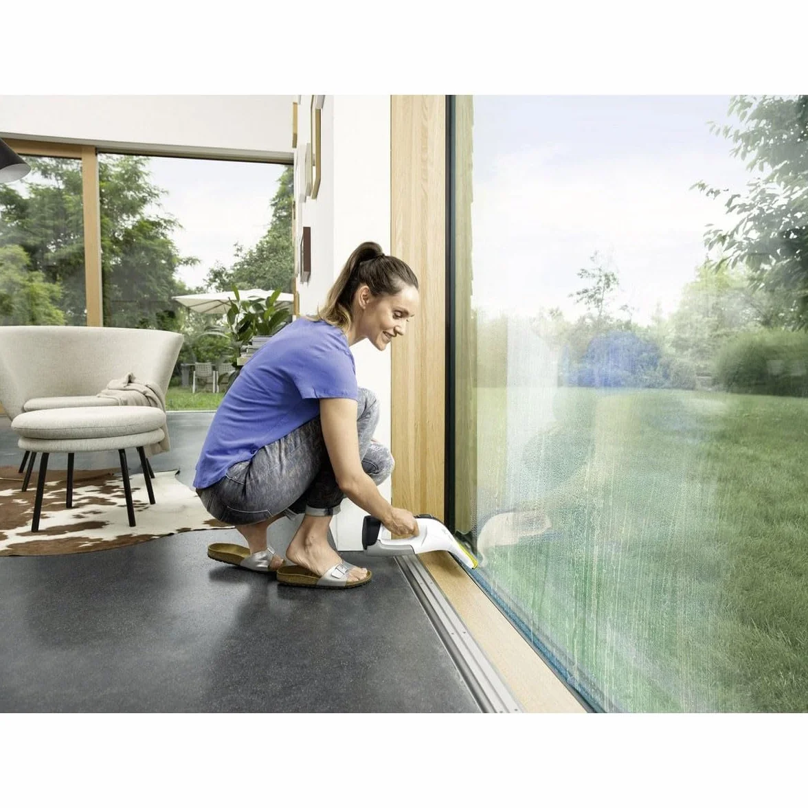 KÄRCHER Lavavetri Aspiragocce WV 7 Signature Line, Autonomia 100 min, Display LED, Flacone spray + 2 Panni in microfibra, Detergente 20 ml di concentrato per finestre, Ampiezza Bocchette 28-17cm
