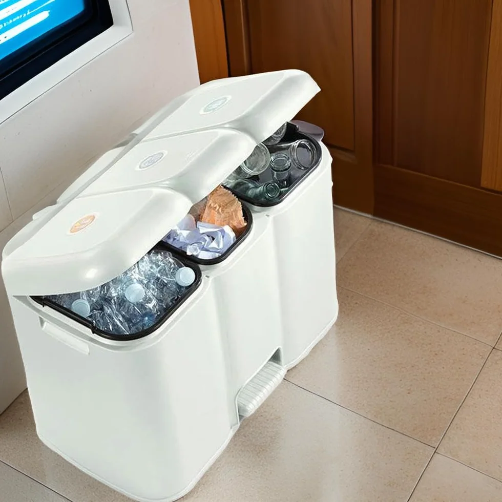 BuyStar Pattumiera Differenziata Bianca da 13+8+13 Litri Struttura Unica con Pedale e Secchi Estraibili 58.5x32xh41.5cm + Etichette Adesive per Differenziare il Riciclaggio