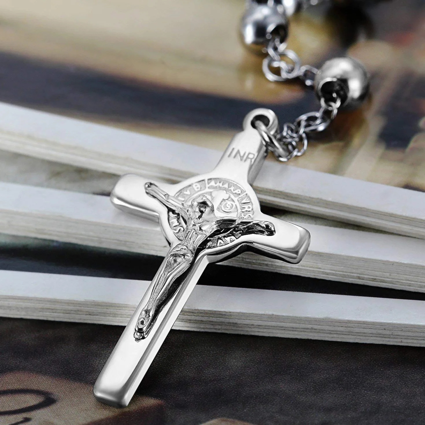 Collana Croce di Gesù in Acciaio Inox Argento e Oro 75 cm Vintage per Uomo e Donna