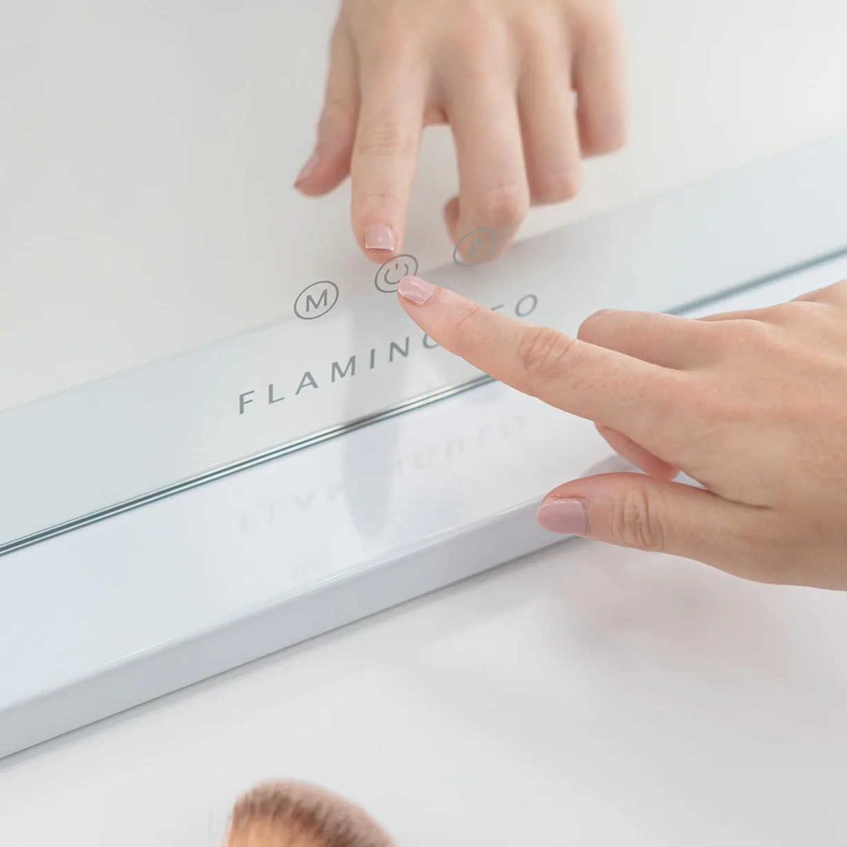 Flamingueo Specchio Trucco con Luci - 15 LED - 3 Modi di Luce - Intensità Regolabile - Controllo Tattile - Vanity Mirror - Bianco - 58x12x43cm