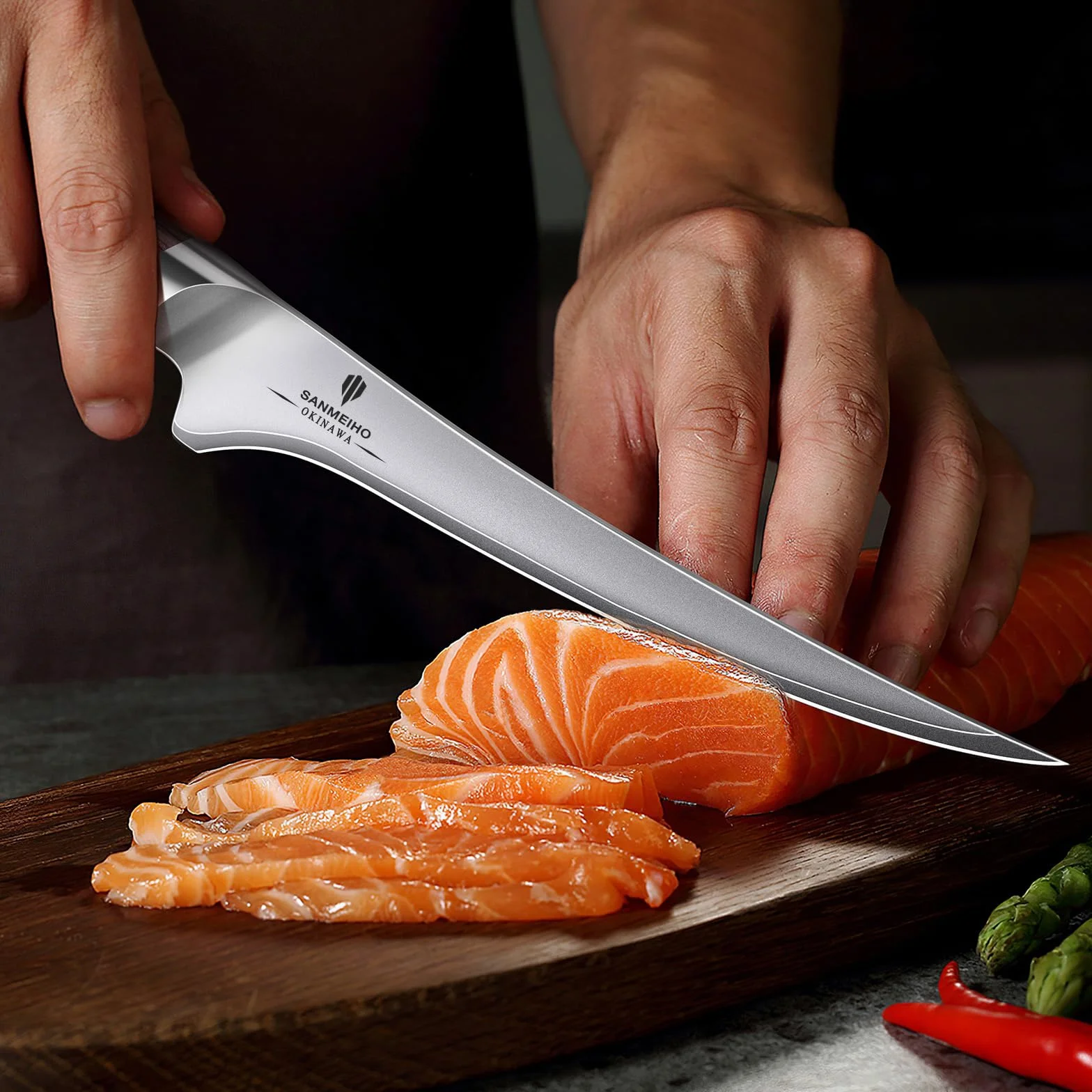 Coltello per Sfilettare 18 cm 10Cr15Mov Acciaio Giapponese Manico Ergonomico Legno di Pakka