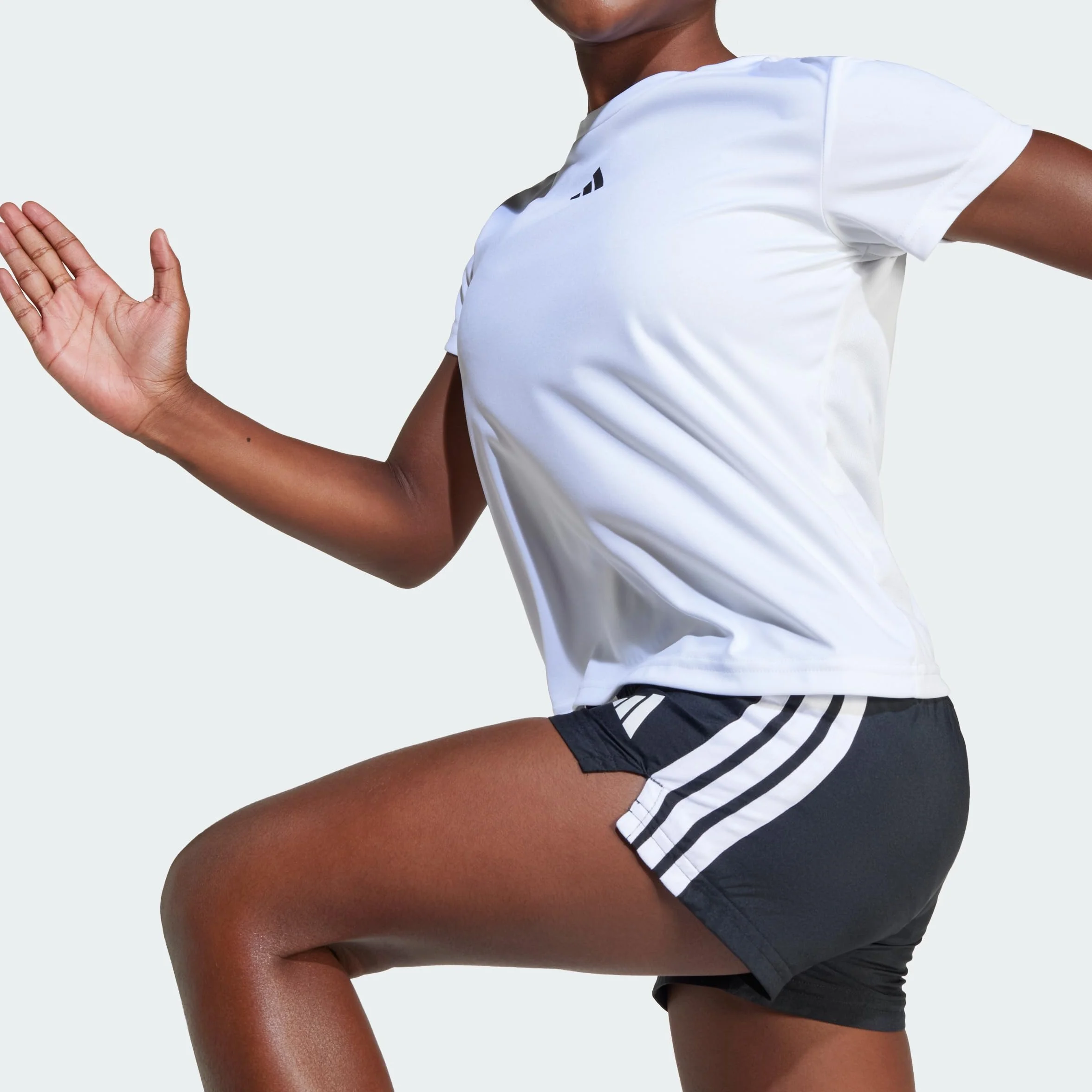 Adidas Train Essentials Regular Fit Logo Training T-Shirt Junior Girls T-Shirt Bambine e Ragazze (Pacco da 1)
