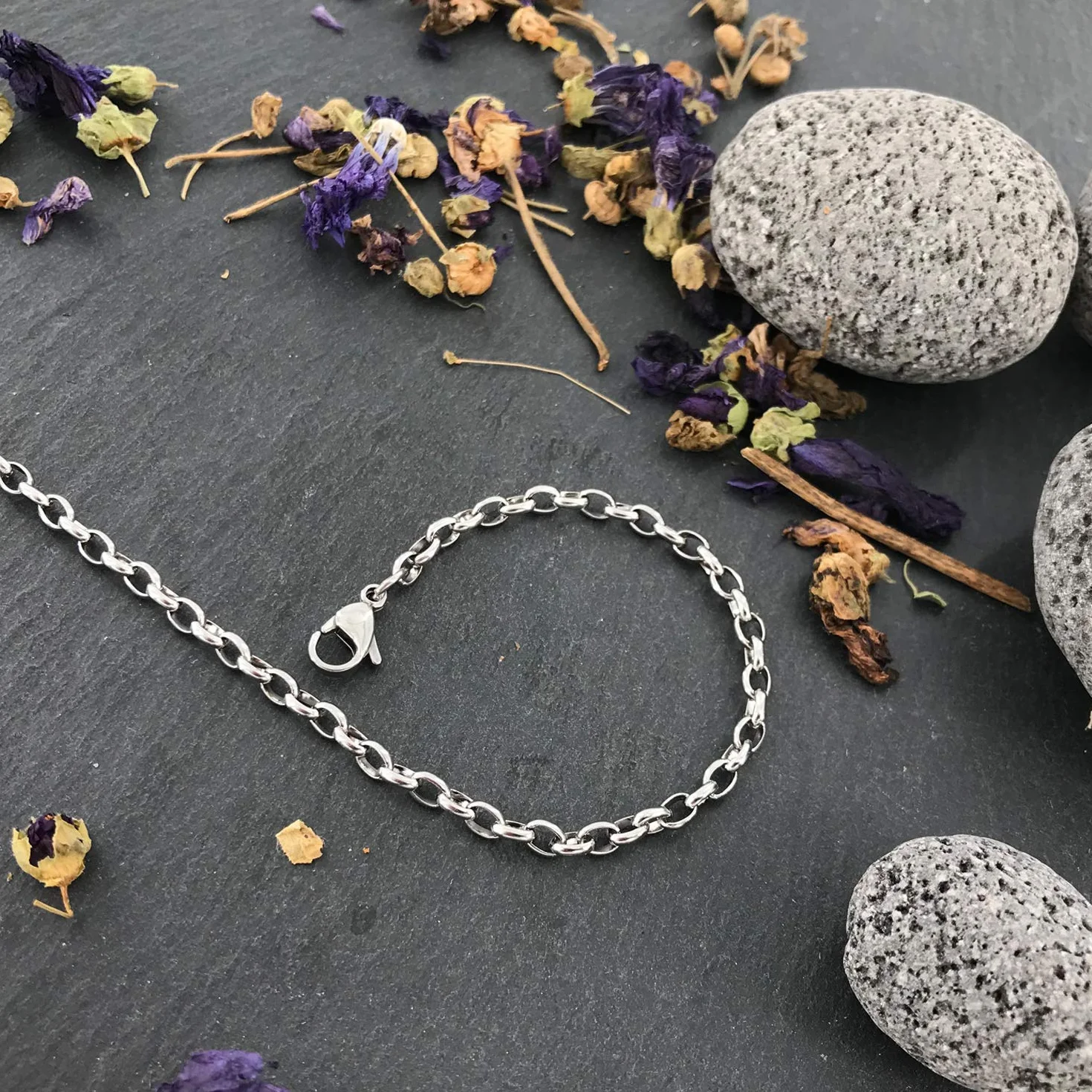 Morella Collana da donna acciaio inox 70 cm ciondolo monete 33 mm
