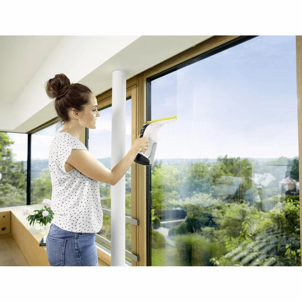 KÄRCHER Lavavetri Aspiragocce WV 7 Signature Line, Autonomia 100 min, Display LED, Flacone spray + 2 Panni in microfibra, Detergente 20 ml di concentrato per finestre, Ampiezza Bocchette 28-17cm