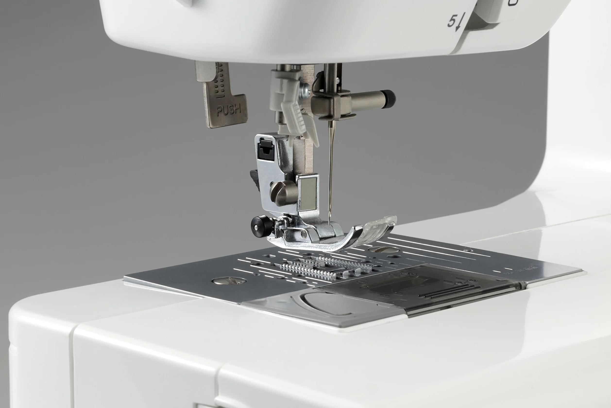 Brother HF27 - robusta macchina per cucire meccanica