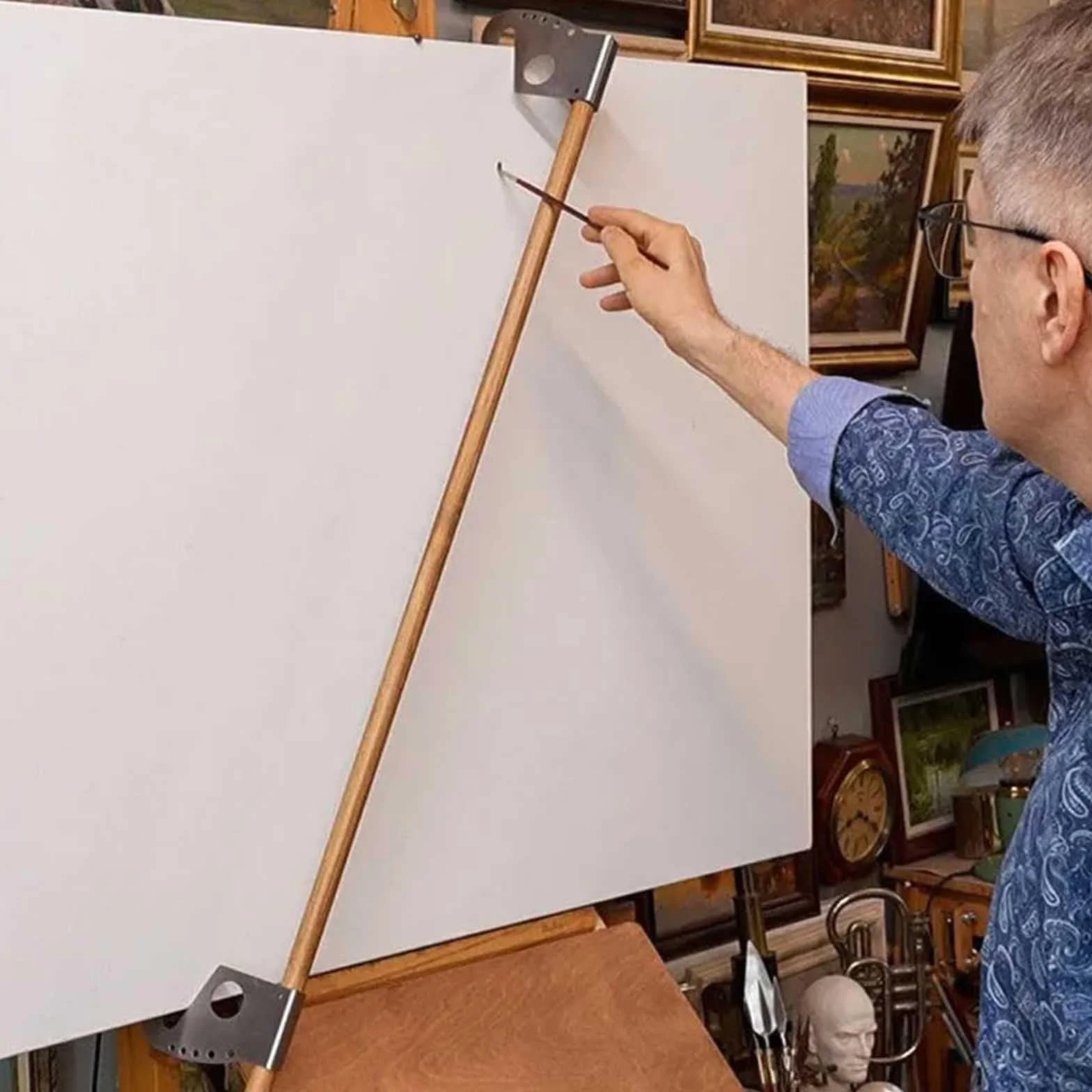 Supporto poggiapolsi artista in metallo con bloccaggio a gravità, altezza e angolo regolabili (1pz)