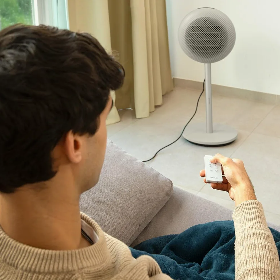 Cecotec Termoventilatore Ceramico a Colonna con Telecomando ReadyWarm 2100 Sun. 2000W, 2 Potenze, Basso Consumo, Display LED, Controllo Tattile, Termostato Regolabile, Oscillazione Automatica