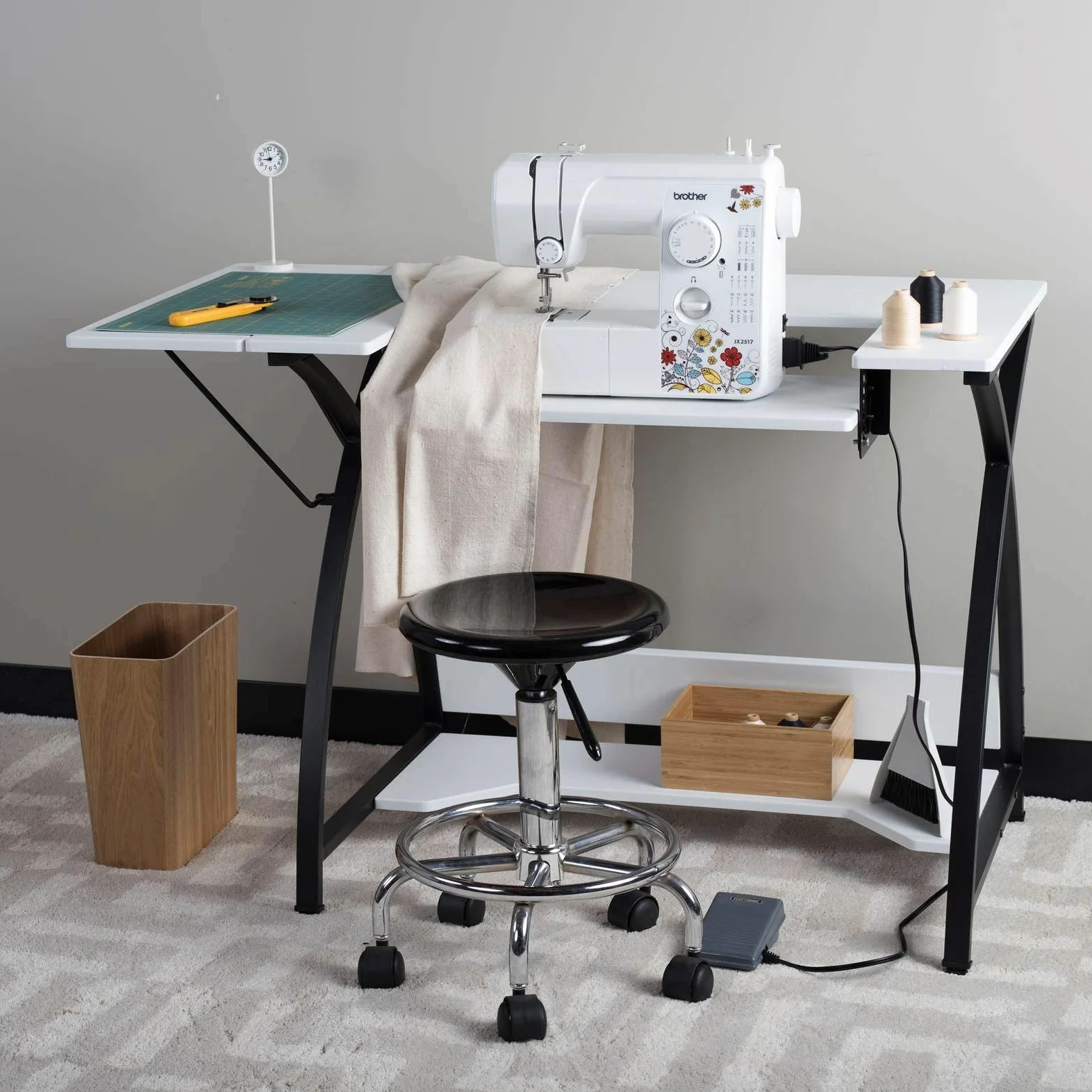 Sew Ready Tavolo da cucito, acciaio legato, nero/bianco, 115,6 cm L x 23,5 cm P x 30" H