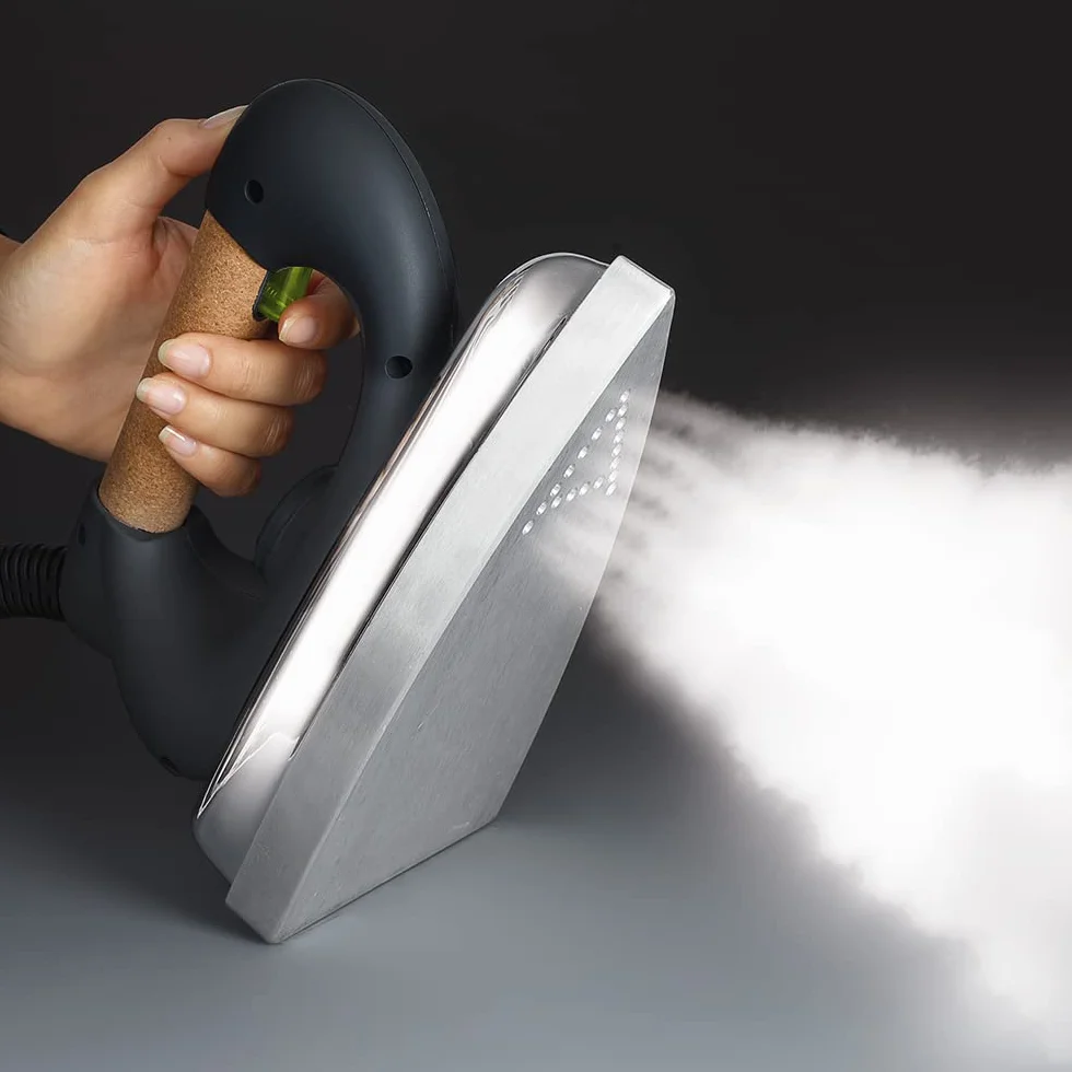 Polti Vaporella 535 Eco Pro, Ferro da Stiro a Vapore con Caldaia ad Alta Pressione da 4 Bar, Potenza 1750 W, Tappo di Sicurezza, Funzione Eco, Bianco e Verde
