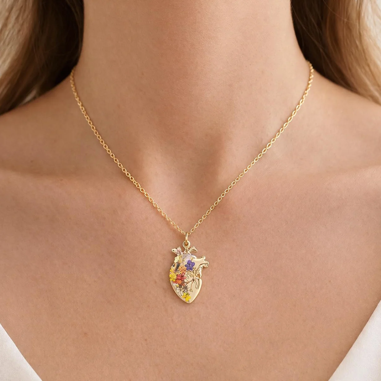 BeFloral Collana Cuore Anatomico Donna Acciaio Inossidabile Oro Fiori Resina Gioiello Artigianale Idea Regalo Medico Infermiera