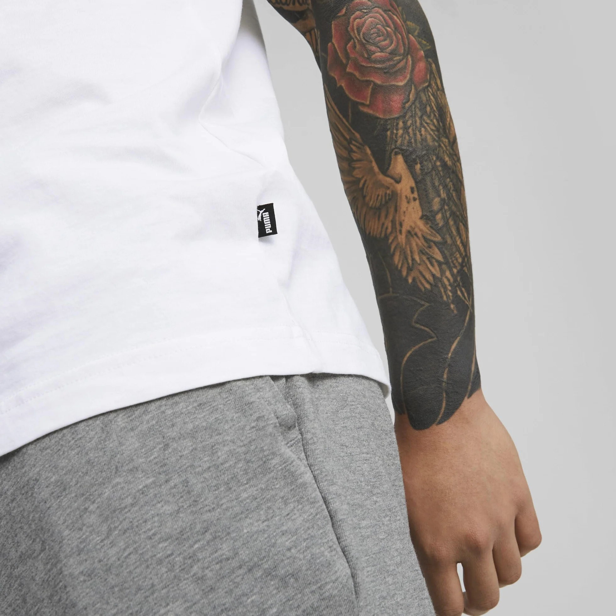 PUMA Ess Logo Tee Maglietta Uomo