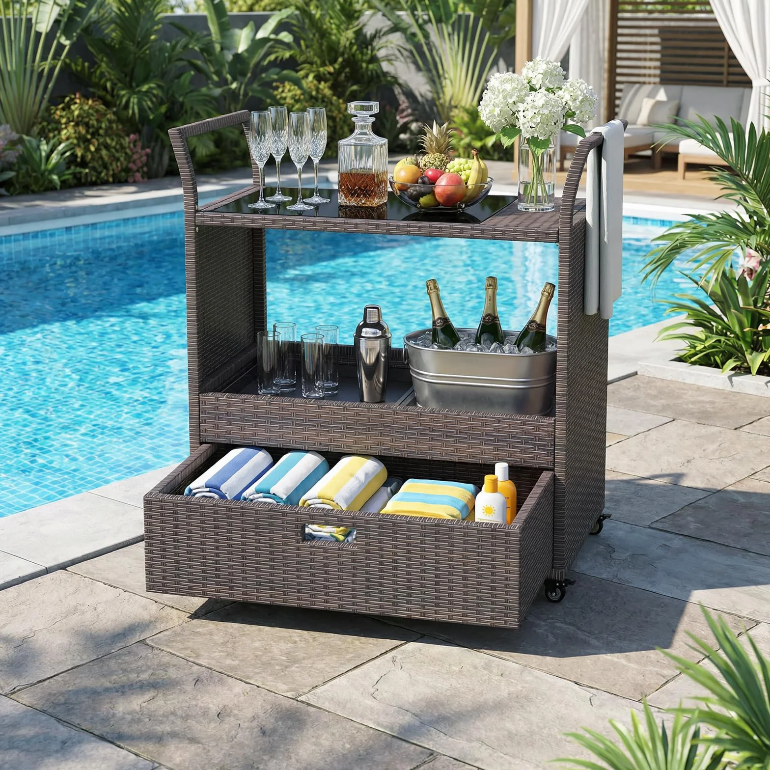 SOARS Carrello Bar in Rattan PE, Tavolo Bar da Esterno con Ruote, Ripiano Aperto, Cassetto e Piano in Vetro Temperato, Carrello di Servizio con Maniglie per Giardino, Cortile, Piscina, 85 X 47 X 92 CM