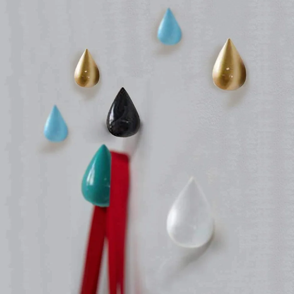 Ganci Appendiabiti a Goccia d'Acqua Decorazione Moderna 2 Pezzi per Cappelli Giacche Sciarpe