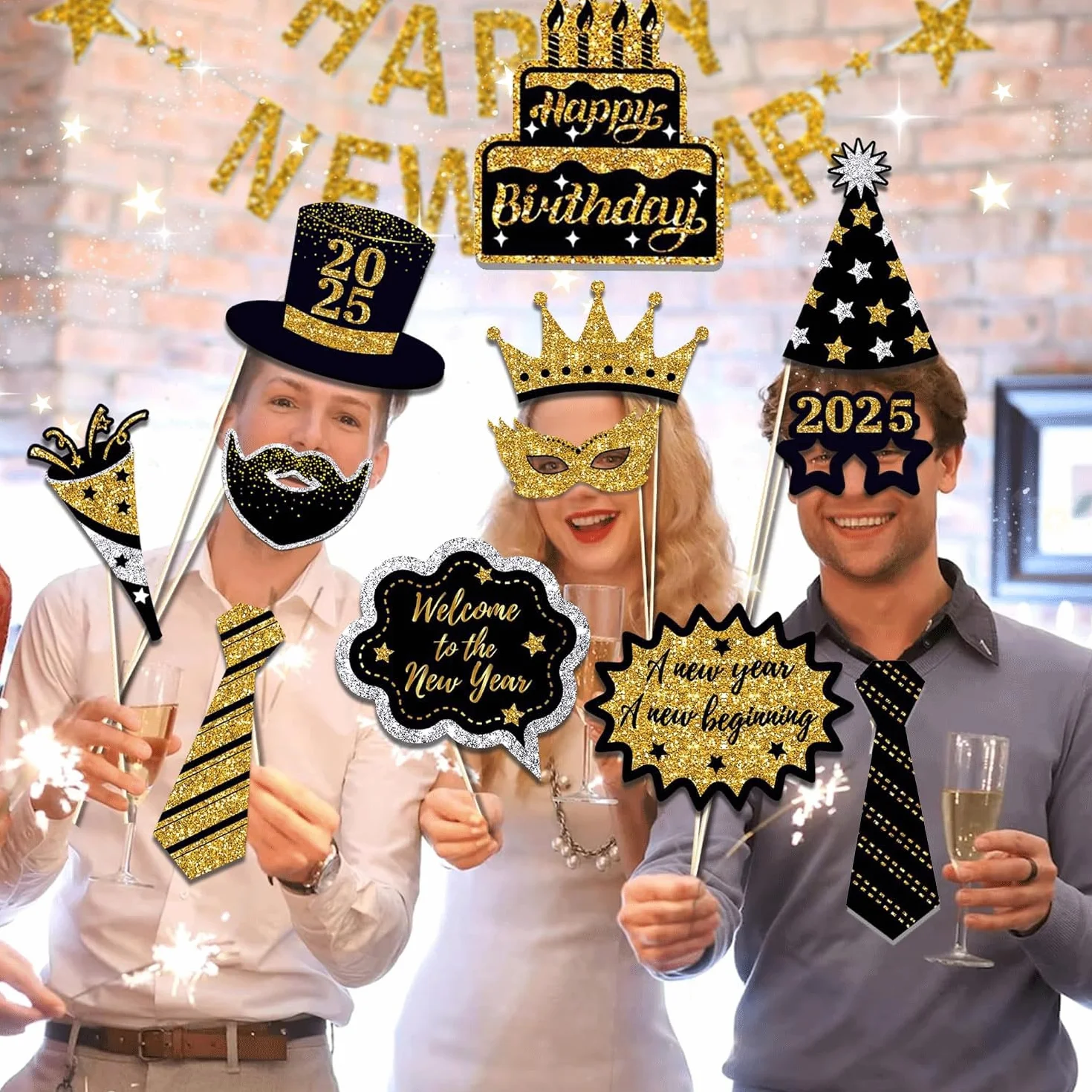 36 Pezzi Accessori Fotobox Feste, Decorazioni Autoscatto Tema Oro e Nero con Bastoncini e Adesivi per Compleanno, Matrimonio, Natale, Halloween, Laurea – Kit Foto Divertenti per Party