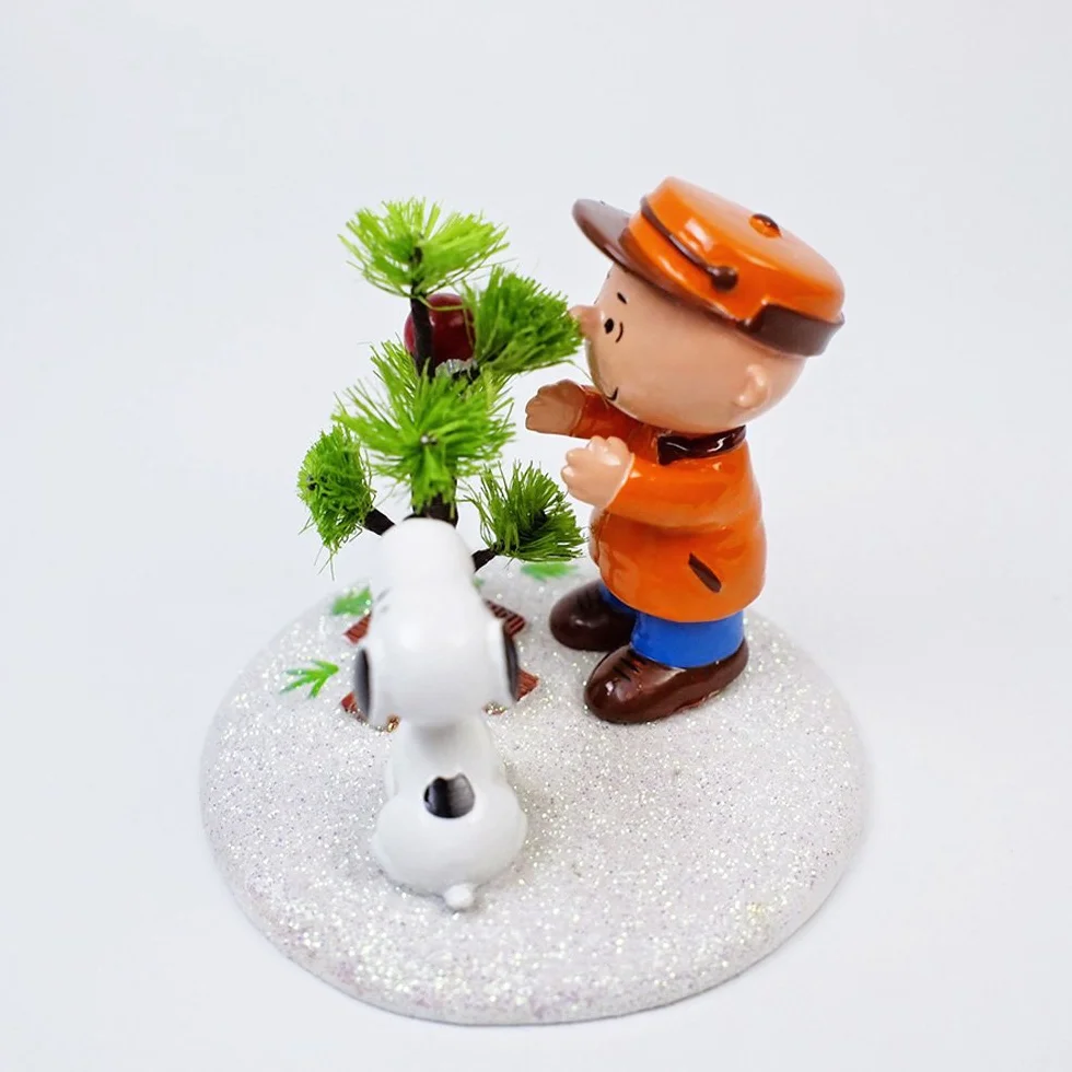 Department 56 Peanuts Village L'Albero Perfetto Accessorio Figurine Bianco, Marrone. Giallo
