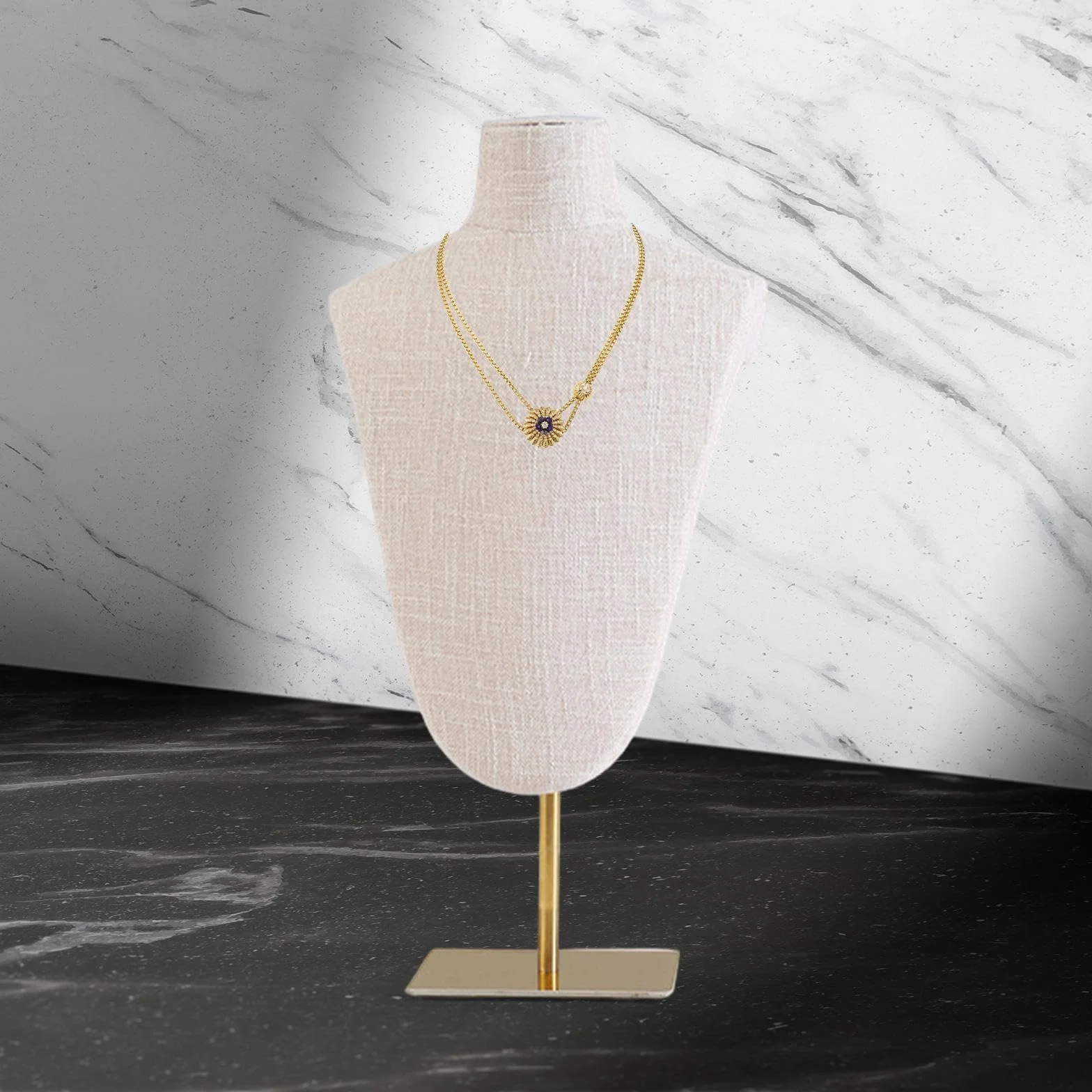 Elegante Porta Collane Oro Quadrato per Gioielli