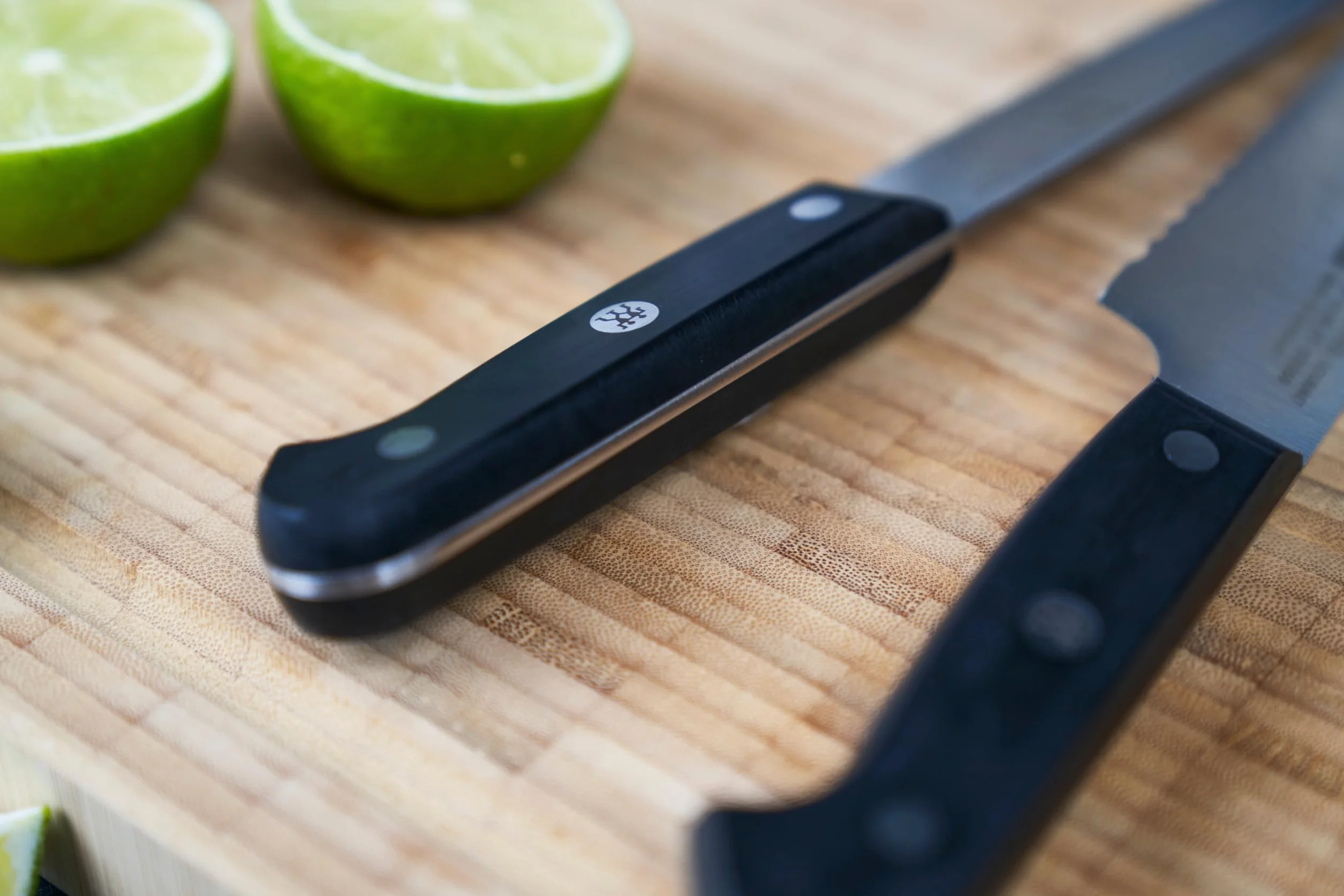 ZWILLING Ceppo di Coltelli Autoaffilante, 7 Pezzi, Ceppo in Legno, Coltelli e Forbici in Acciaio Inox/Impugnature in Plastica, Gourmet