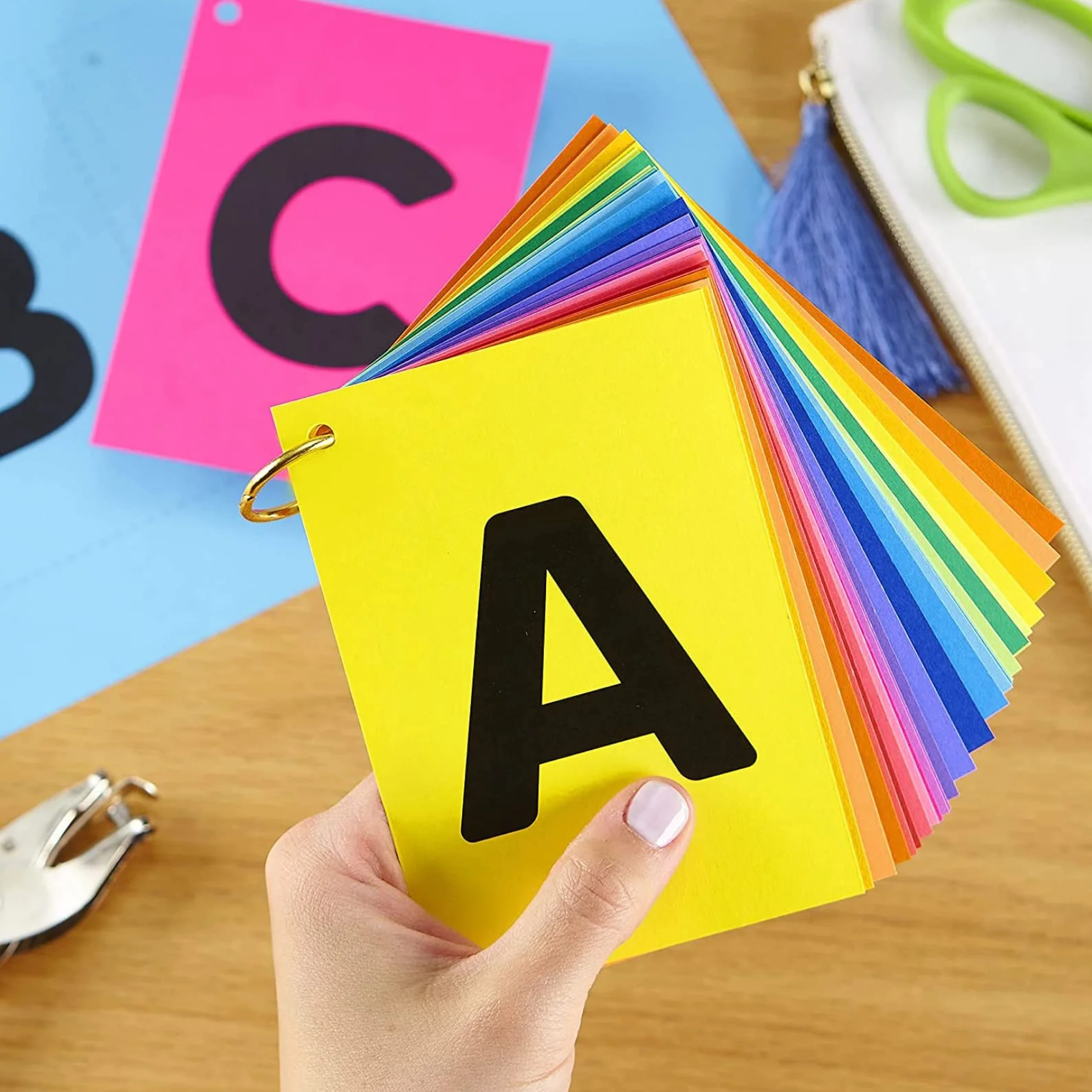 RAYLU PAPER Cartoncini Colorati A4 100 Pezzi 180g/m² 210 x 297 mm Carta Colorata Professionale Giallo Canarino