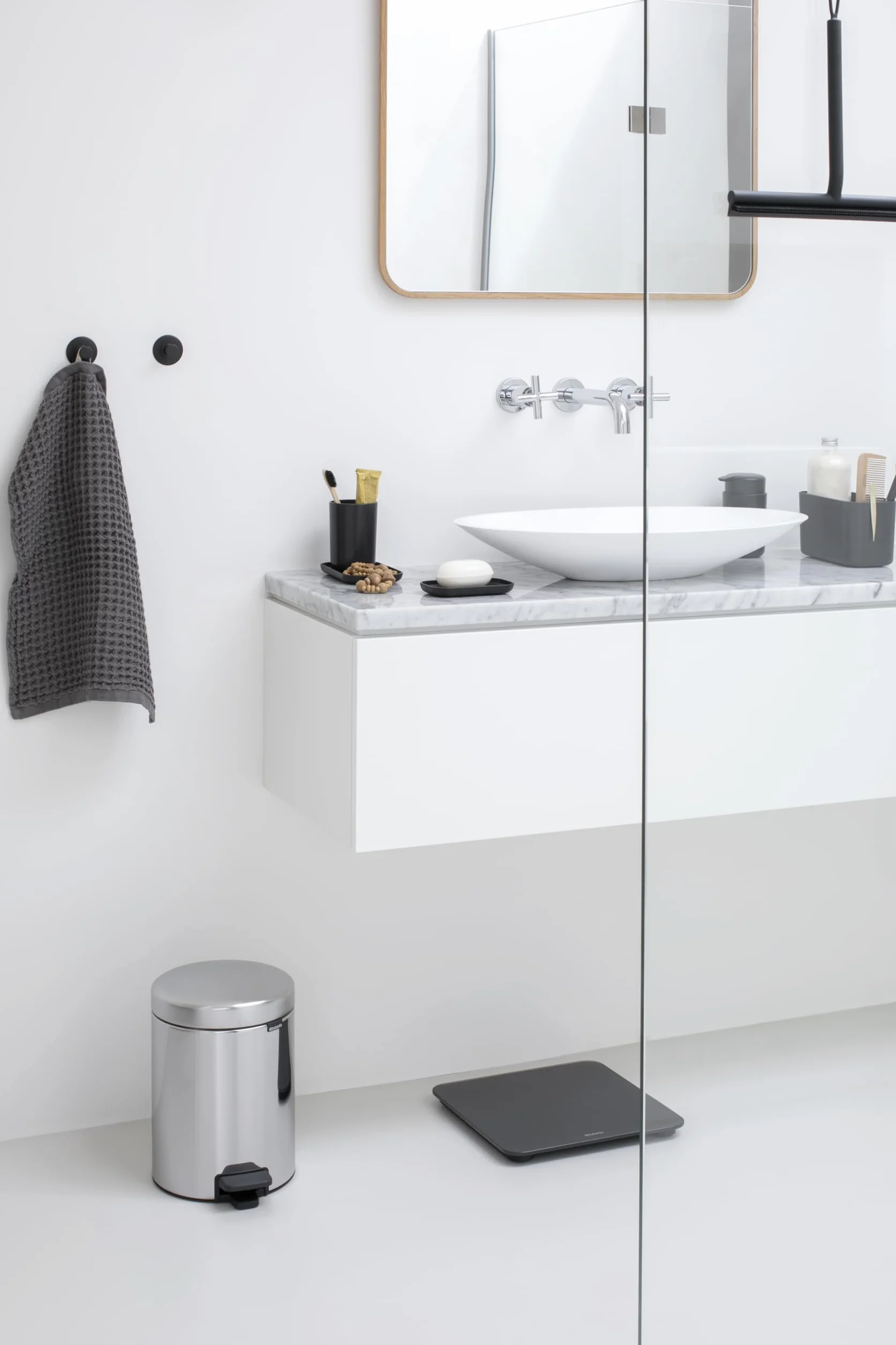 Brabantia Pattumiera con Pedale 5 Litri Argento Inox Lucido