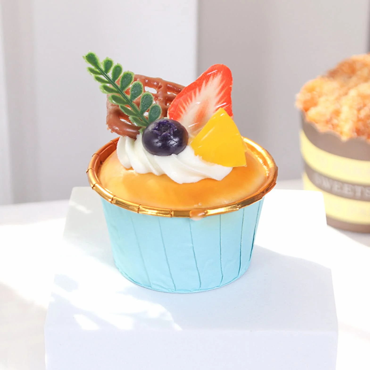 Pirottini per Cupcake Carta 6 Pezzi, Modelli Realistici Cupcake Finto Wrappers Muffin Cups per Feste