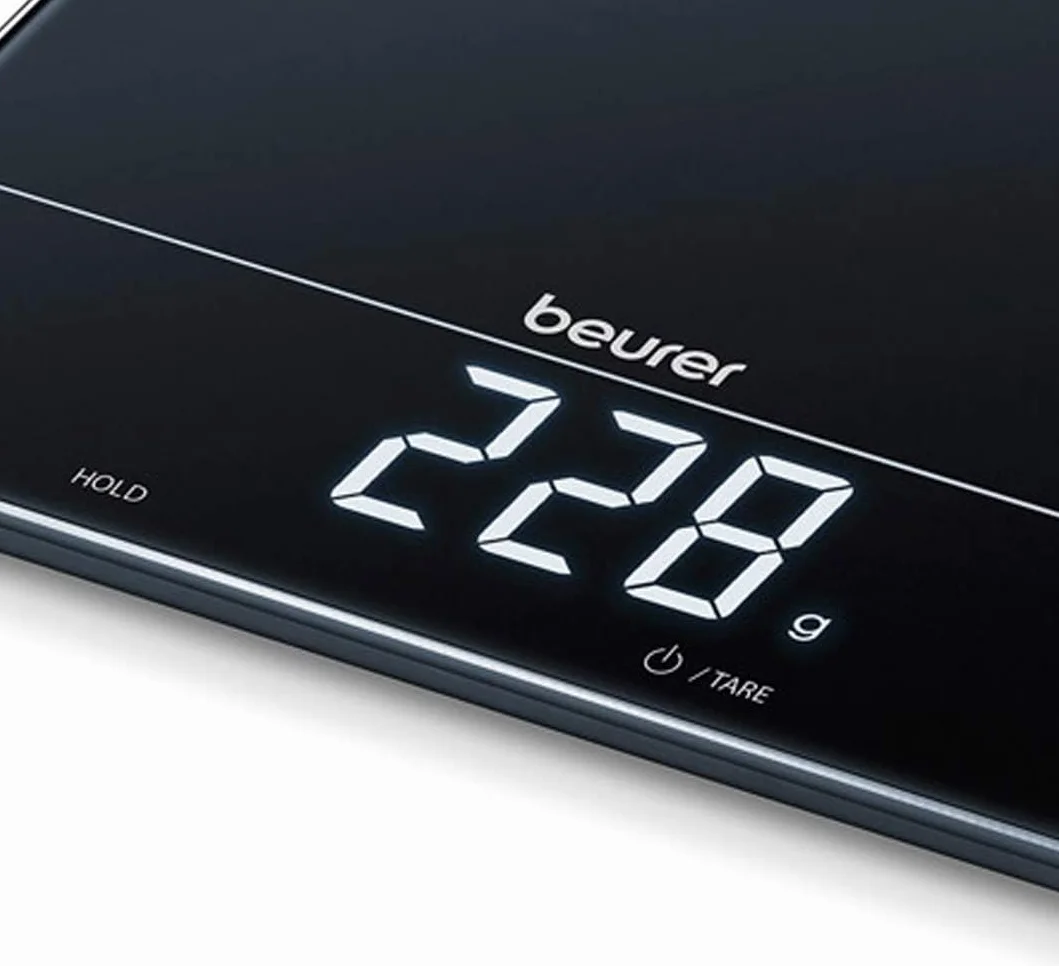 Beurer Bilancia da cucina KS 34, per una pesatura precisa fino a 15 kg, con funzione di pesatura Tara e display Magic LED, nera