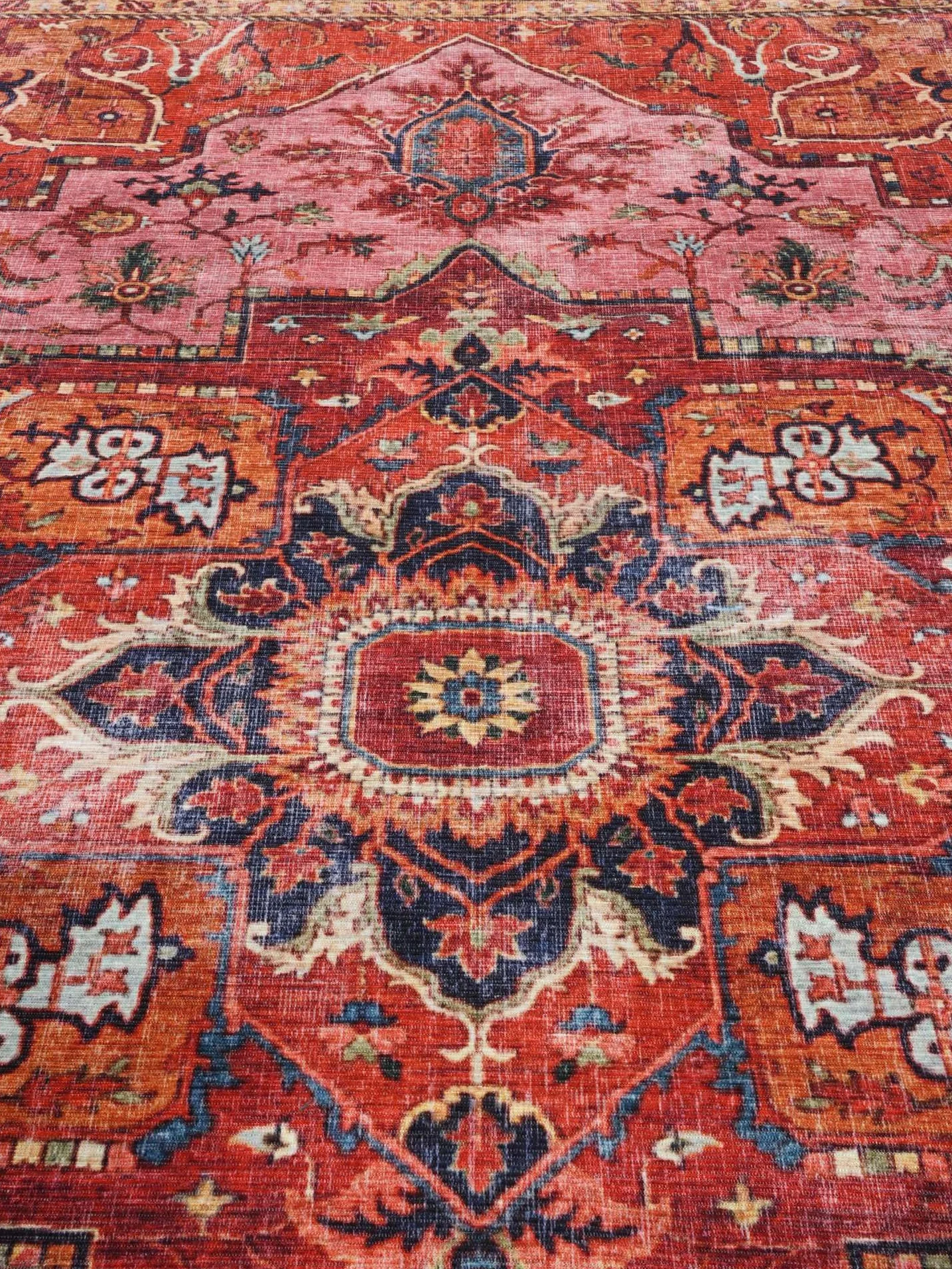 RugVista Georgia Oriental, Tappeto, Orientali, 160 x 230 cm, Rettangolare, Pelo corto, Soggiorno, Camera da letto, Cucina, Lavabile in lavatrice, Rosso/Rosa