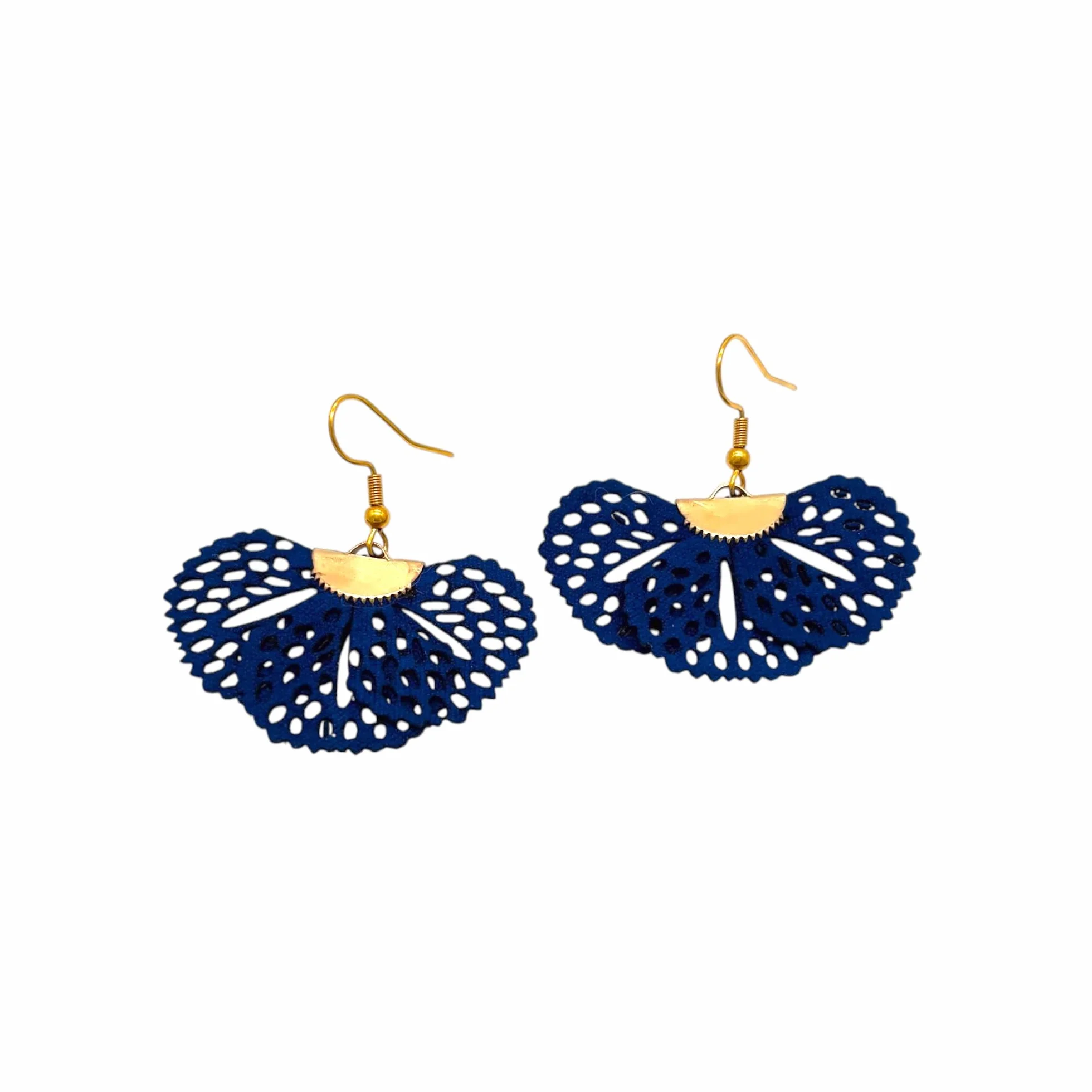 Orecchini Pendenti in Tessuto Blu Navy a Ventaglio Design Traforato Dettagli Oro Boho Chic Leggeri Artigianali