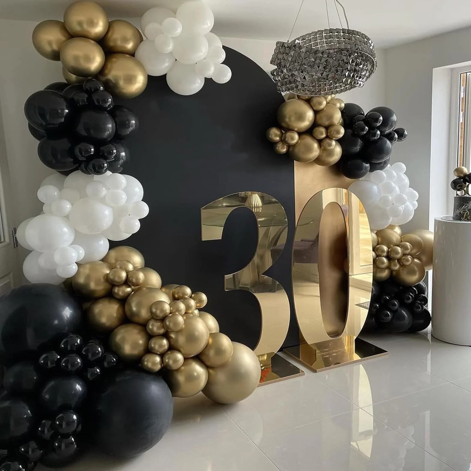 Kit Arco di Palloncini in Oro Nero,132 Kit Ghirlanda Arco di Palloncini Neri e Oro con Ghirlanda di Palloncini in Oro Nero Bianco per Uomo Decorazione Festa di Compleanno per Ragazzo,Laurea,Capodanno